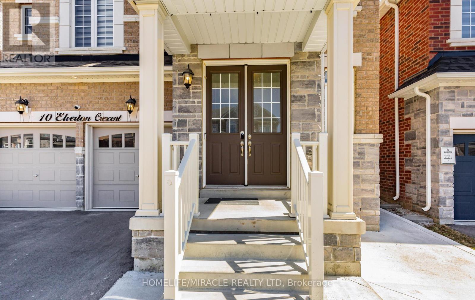10 Elverton Crescent, Brampton (Northwest Brampton), Ontario  L7A 4Z4 - Photo 4 - W12152270