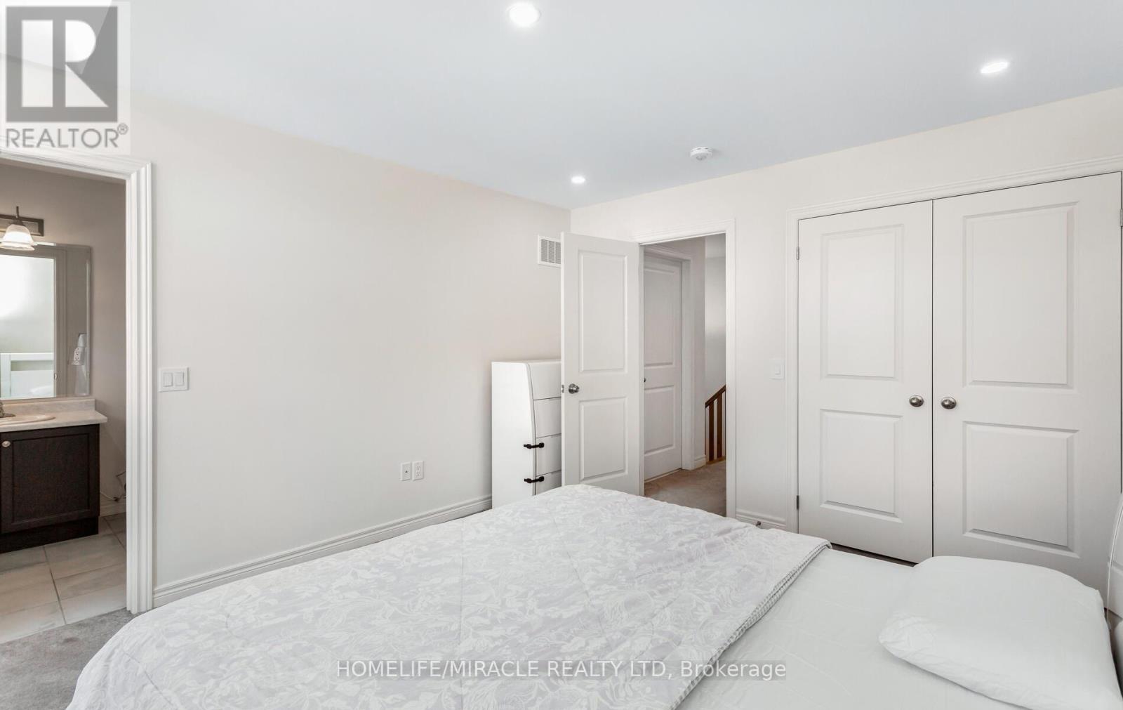 10 Elverton Crescent, Brampton (Northwest Brampton), Ontario  L7A 4Z4 - Photo 44 - W12152270