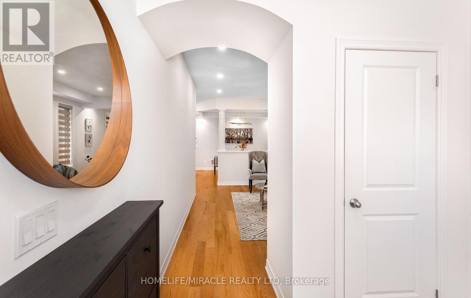 10 Elverton Crescent, Brampton (Northwest Brampton), Ontario  L7A 4Z4 - Photo 6 - W12152270