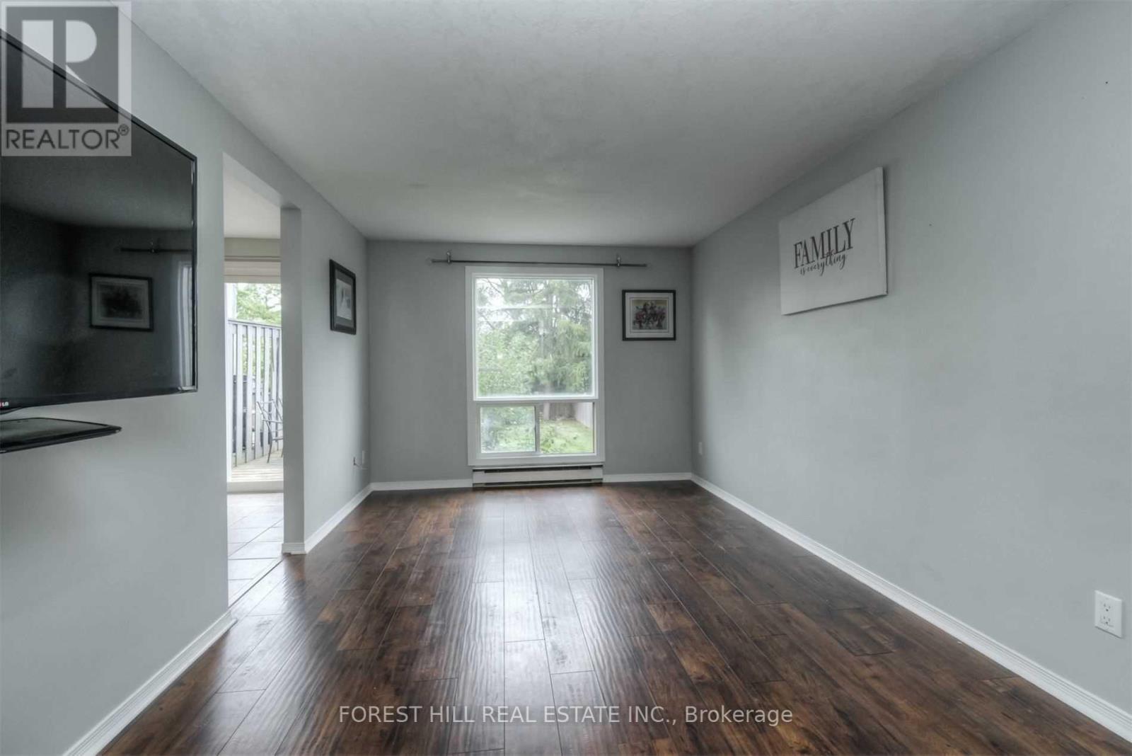 Property at 58 HIGHLAND CRESCENT image 3