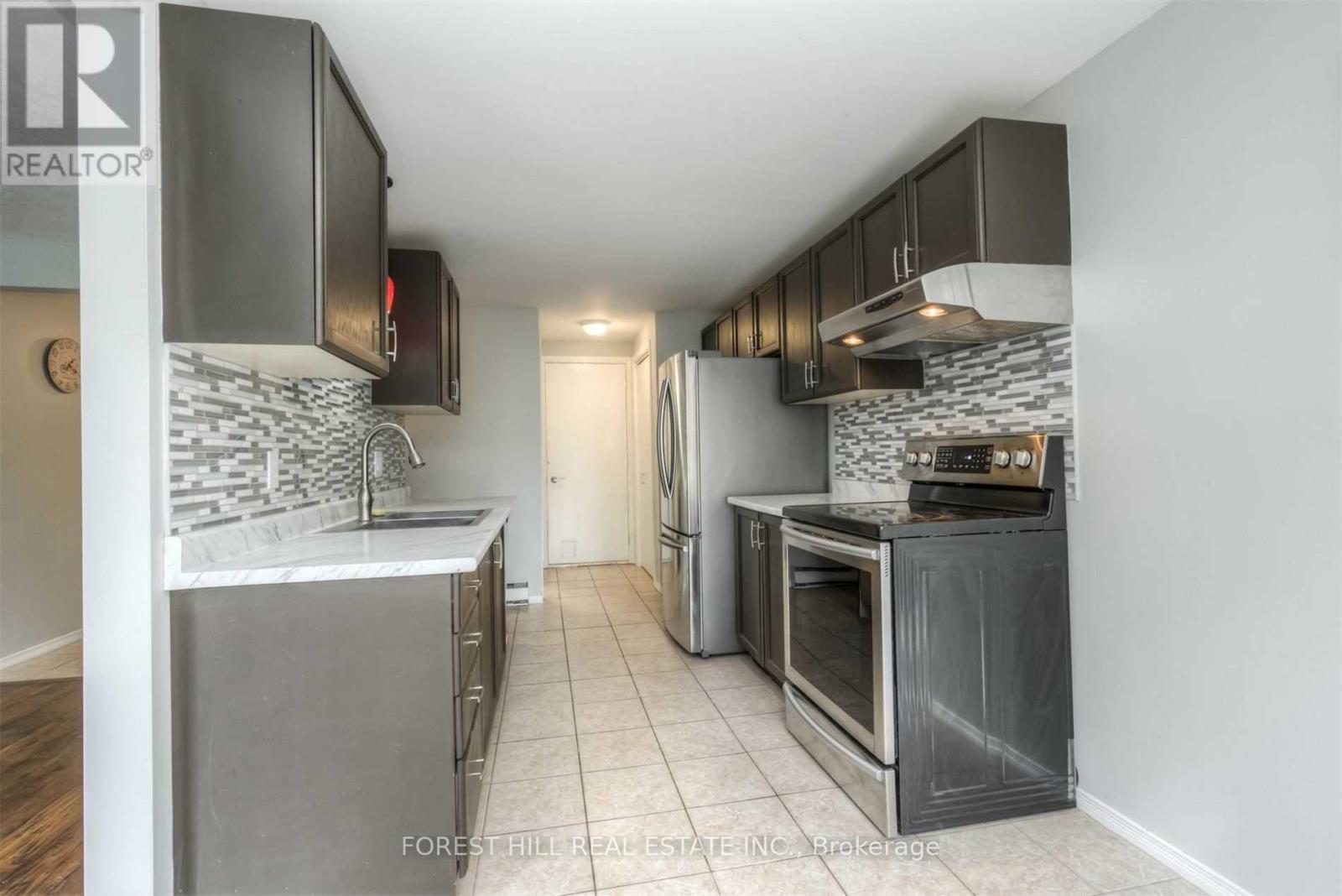 Property at 58 HIGHLAND CRESCENT image 4
