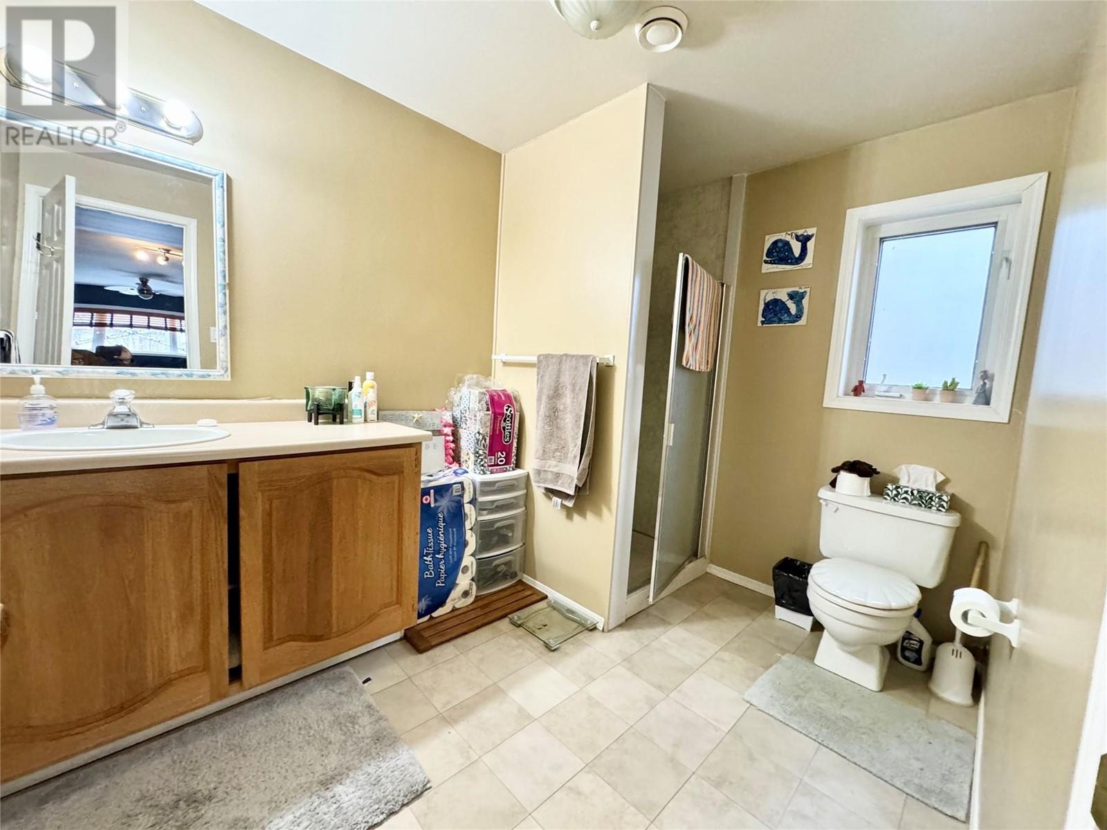 2013 87A Avenue, Dawson Creek, BC V1G4W5