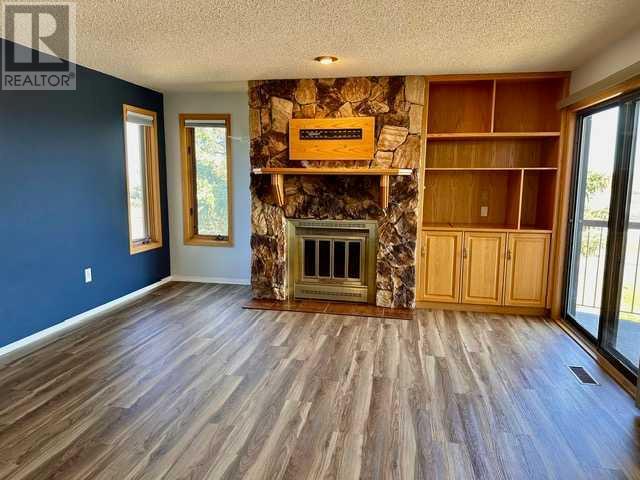15, 1165 16th Street Ne, Medicine Hat, Alberta  T1C 1P7 - Photo 4 - A2214690