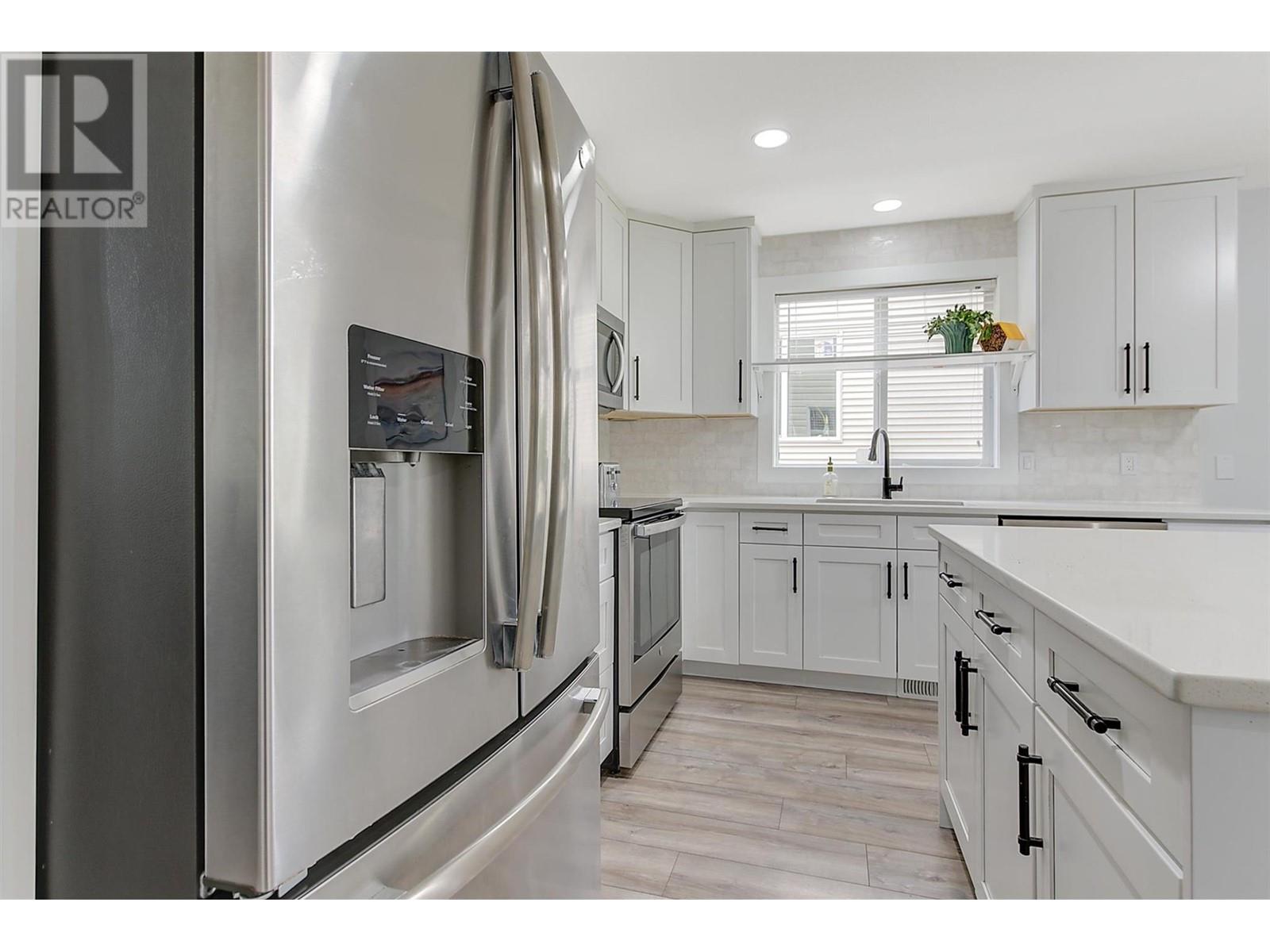 2210 Horizon Drive Unit# 8, West Kelowna, British Columbia  V1Z 3L4 - Photo 11 - 10346006