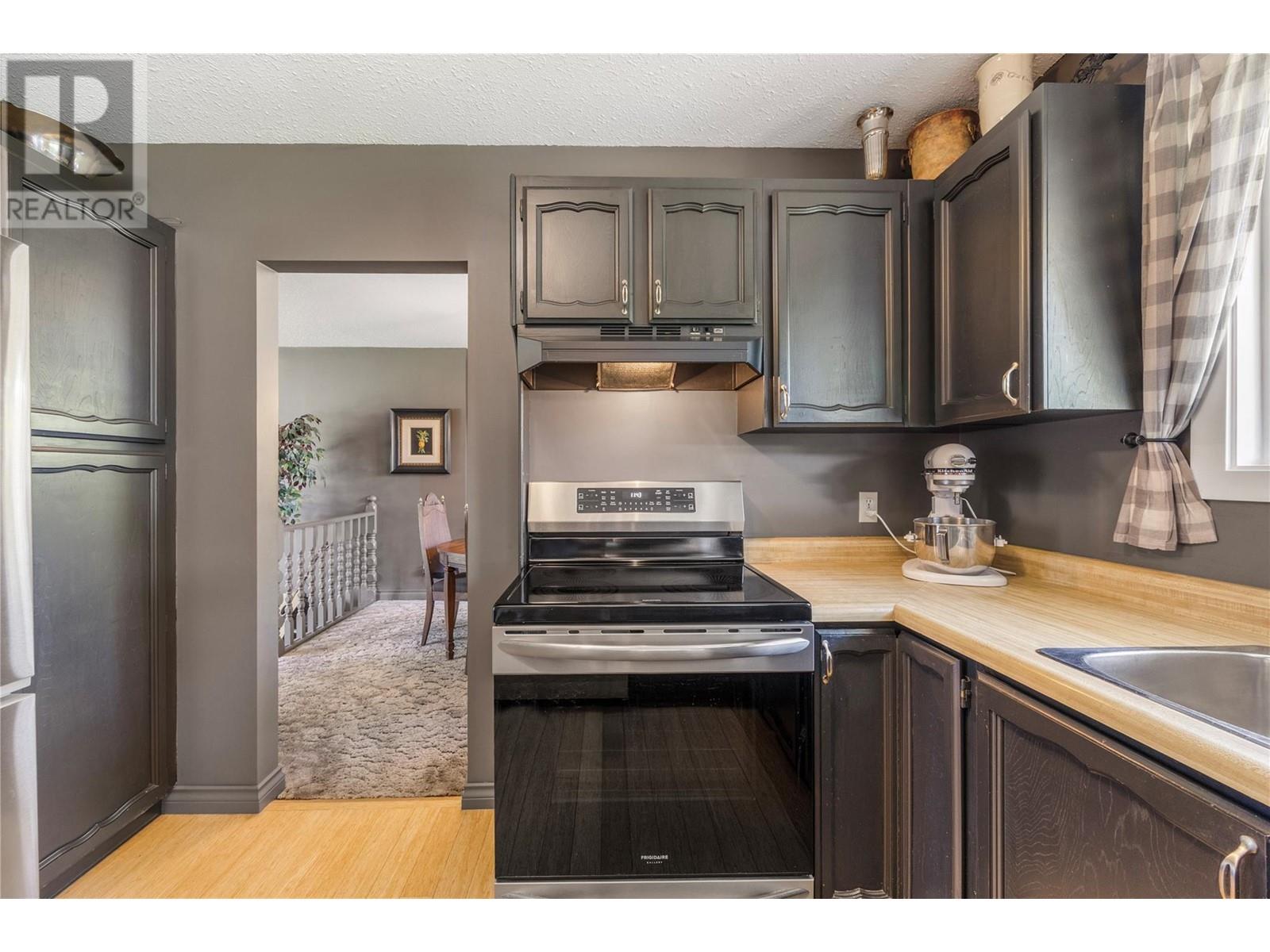 4318 San Juan Court, Kelowna, British Columbia  V1W 2J6 - Photo 16 - 10348039