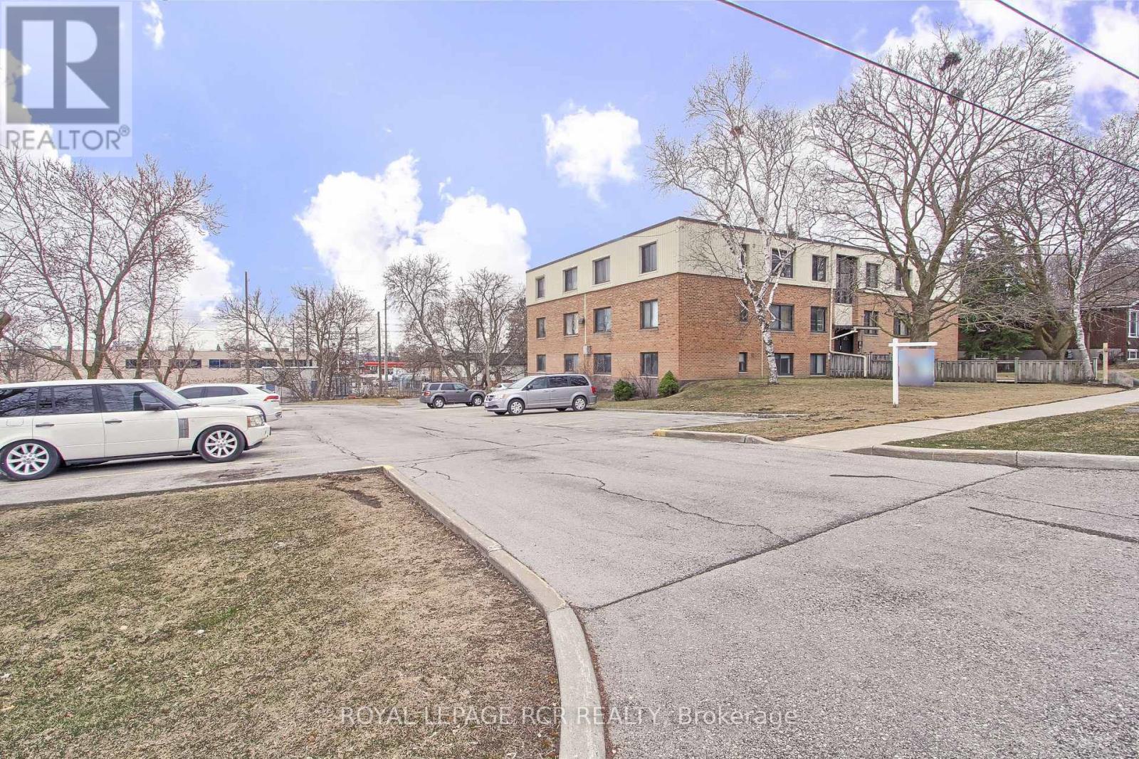 9 - 136 Scanlon Avenue, Bradford West Gwillimbury, Ontario  L3Z 1G6 - Photo 30 - N12050555