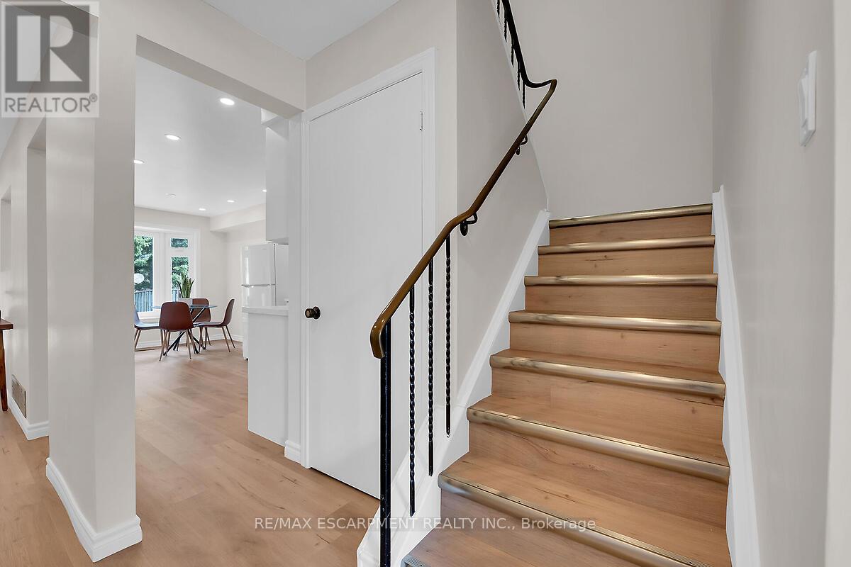 129 Valley Stream Drive, Toronto (Milliken), Ontario  M1V 2A4 - Photo 22 - E12152287