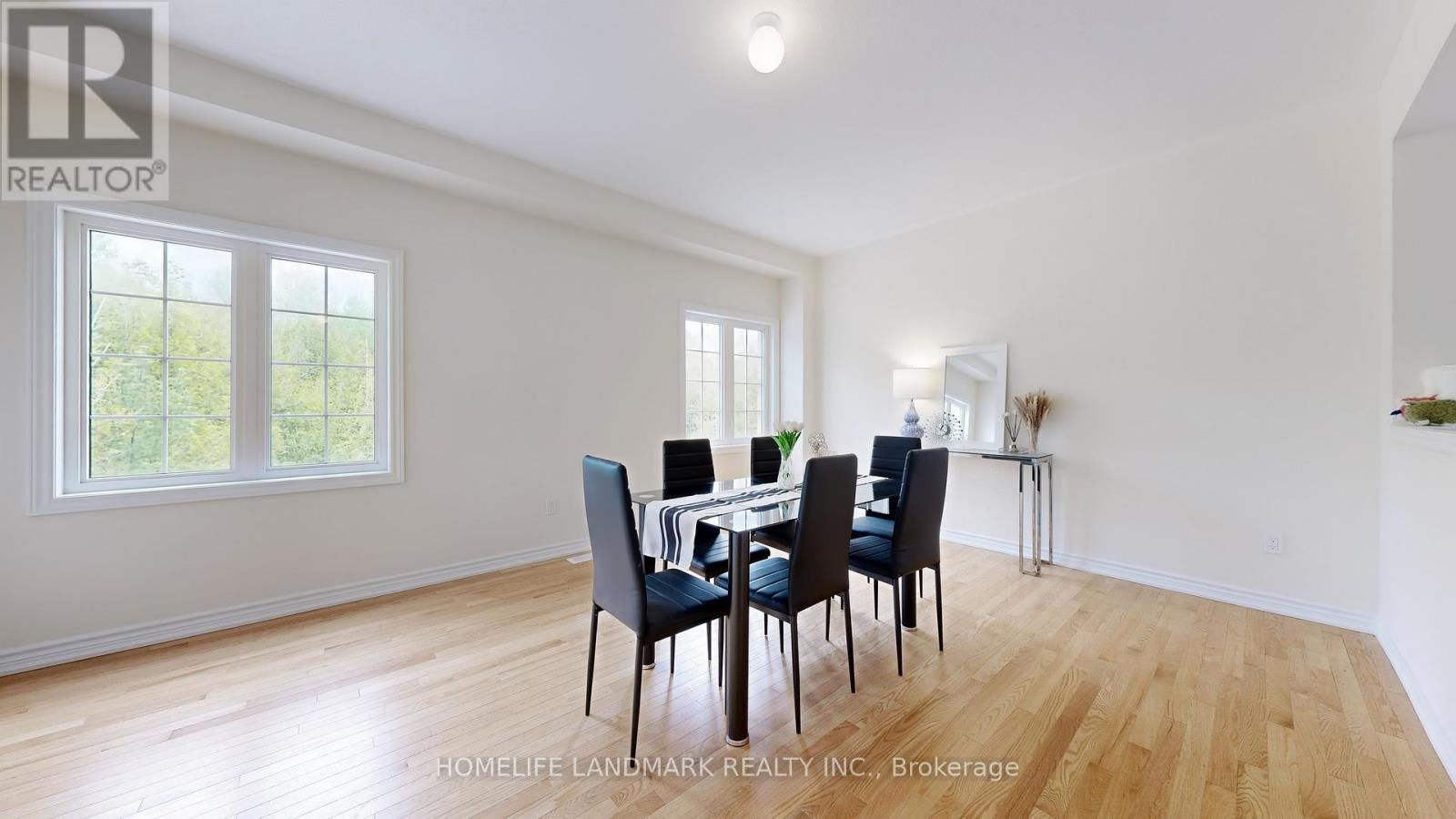 119 Hawkins Street, Georgina, Ontario  L0E 1R0 - Photo 14 - N12152300