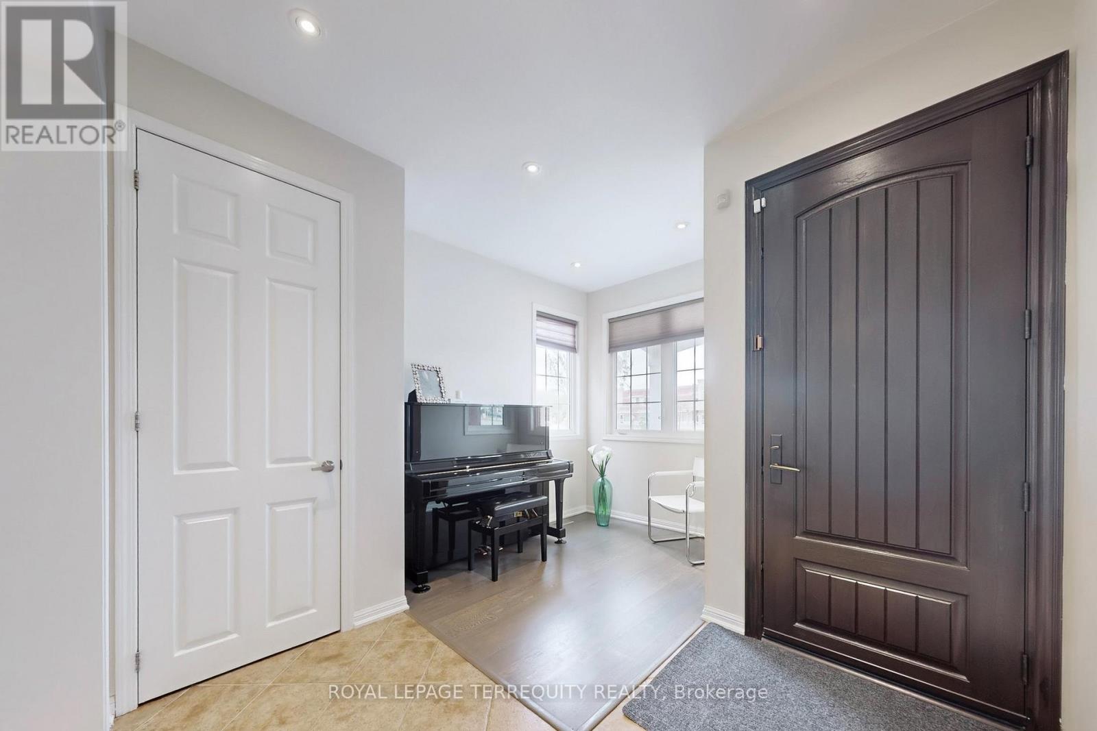 50 Elmeade Lane, Whitchurch-Stouffville, Ontario  L4A 0P6 - Photo 18 - N12152316