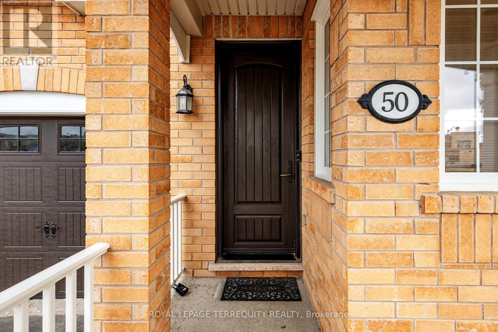 50 Elmeade Lane, Whitchurch-Stouffville, Ontario  L4A 0P6 - Photo 2 - N12152316