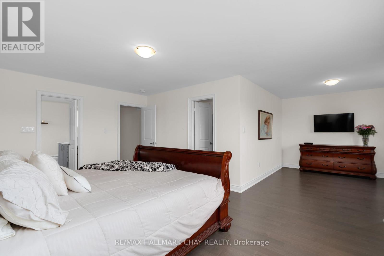 18 Cypress Point Street, Barrie (Ardagh), Ontario  L4N 6J9 - Photo 24 - S12152290