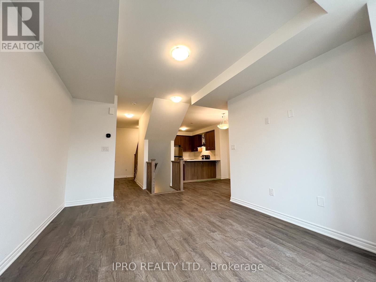 42 Ennerdale Street, Barrie, Ontario  L9J 0Z7 - Photo 10 - S12152307