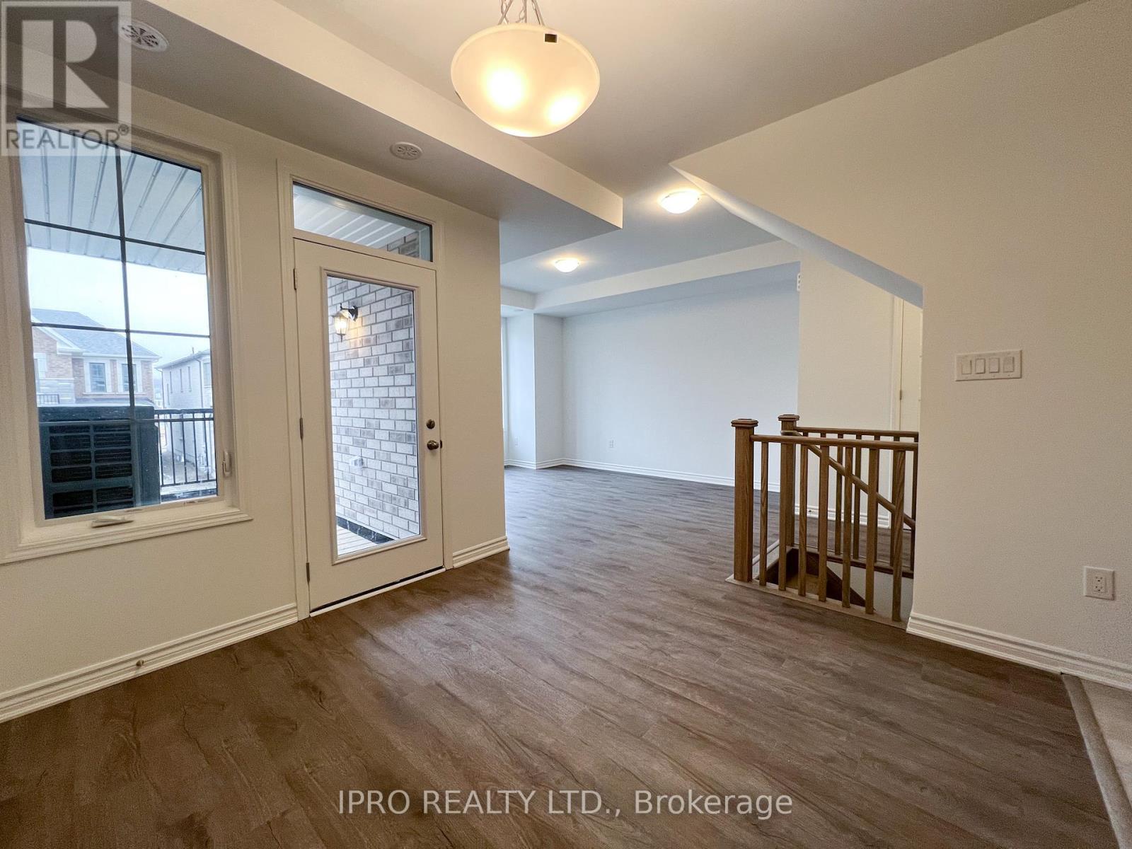 42 Ennerdale Street, Barrie, Ontario  L9J 0Z7 - Photo 11 - S12152307