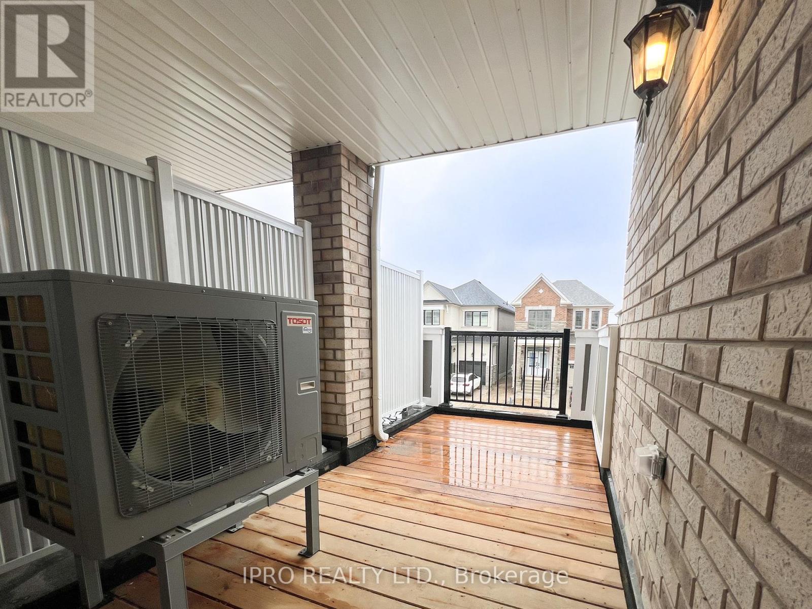 42 Ennerdale Street, Barrie, Ontario  L9J 0Z7 - Photo 12 - S12152307