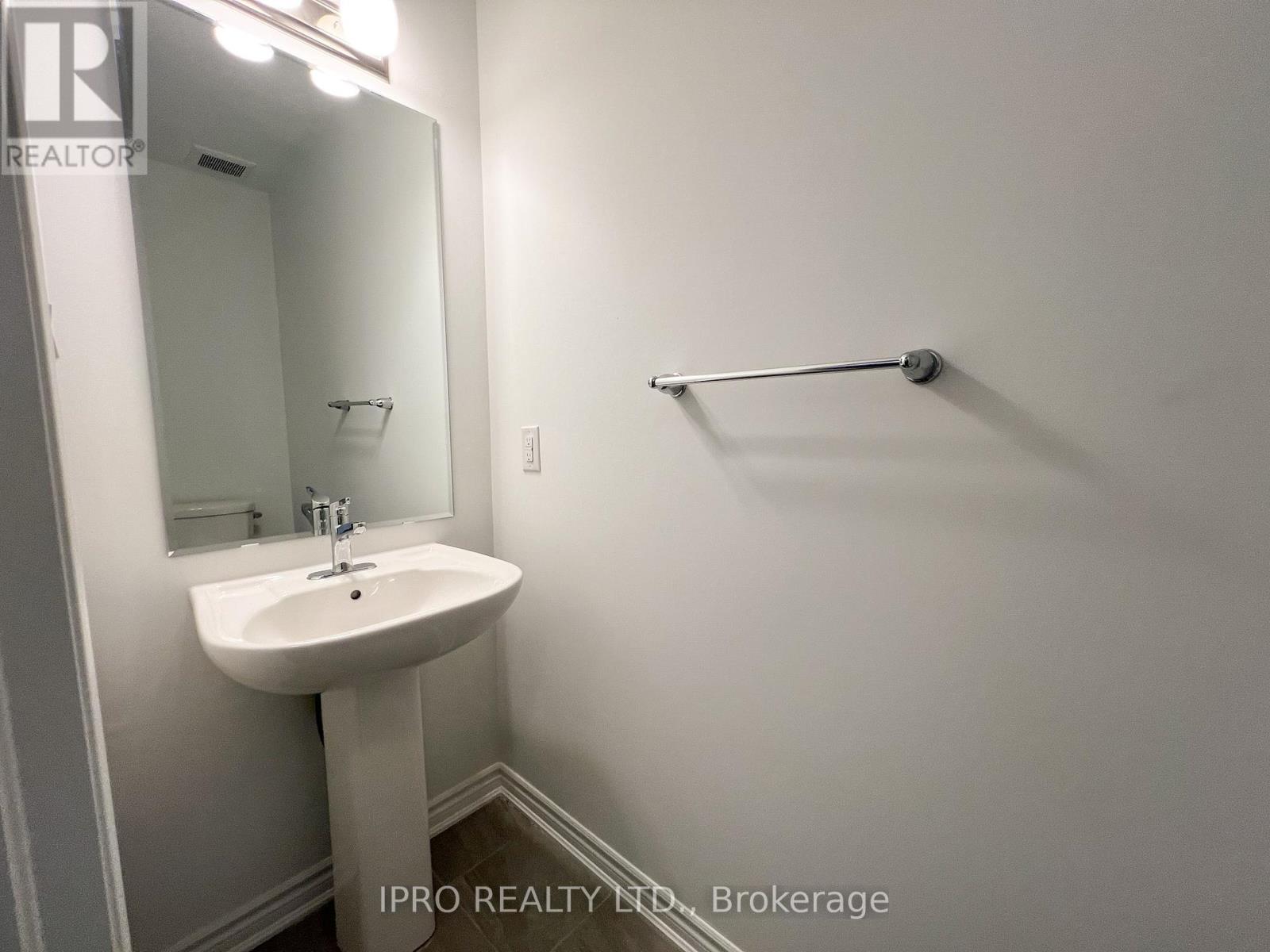 42 Ennerdale Street, Barrie, Ontario  L9J 0Z7 - Photo 19 - S12152307