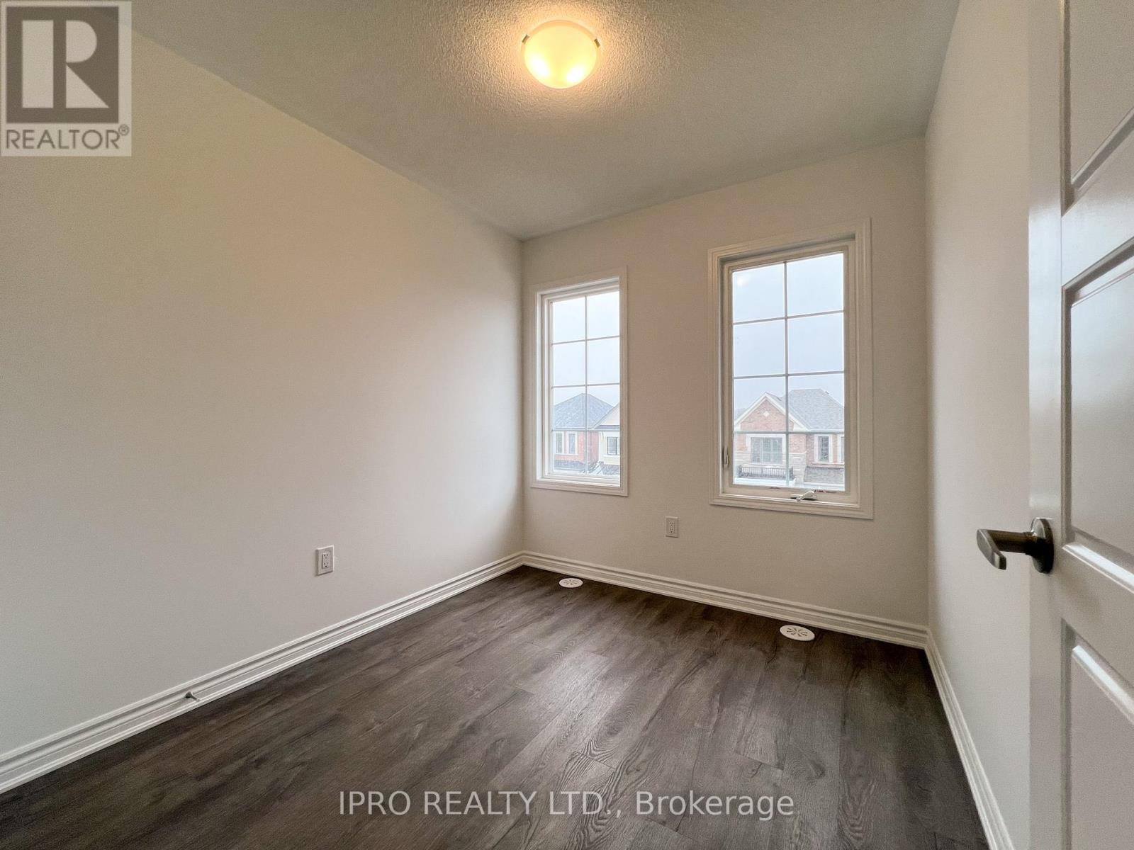 42 Ennerdale Street, Barrie, Ontario  L9J 0Z7 - Photo 28 - S12152307