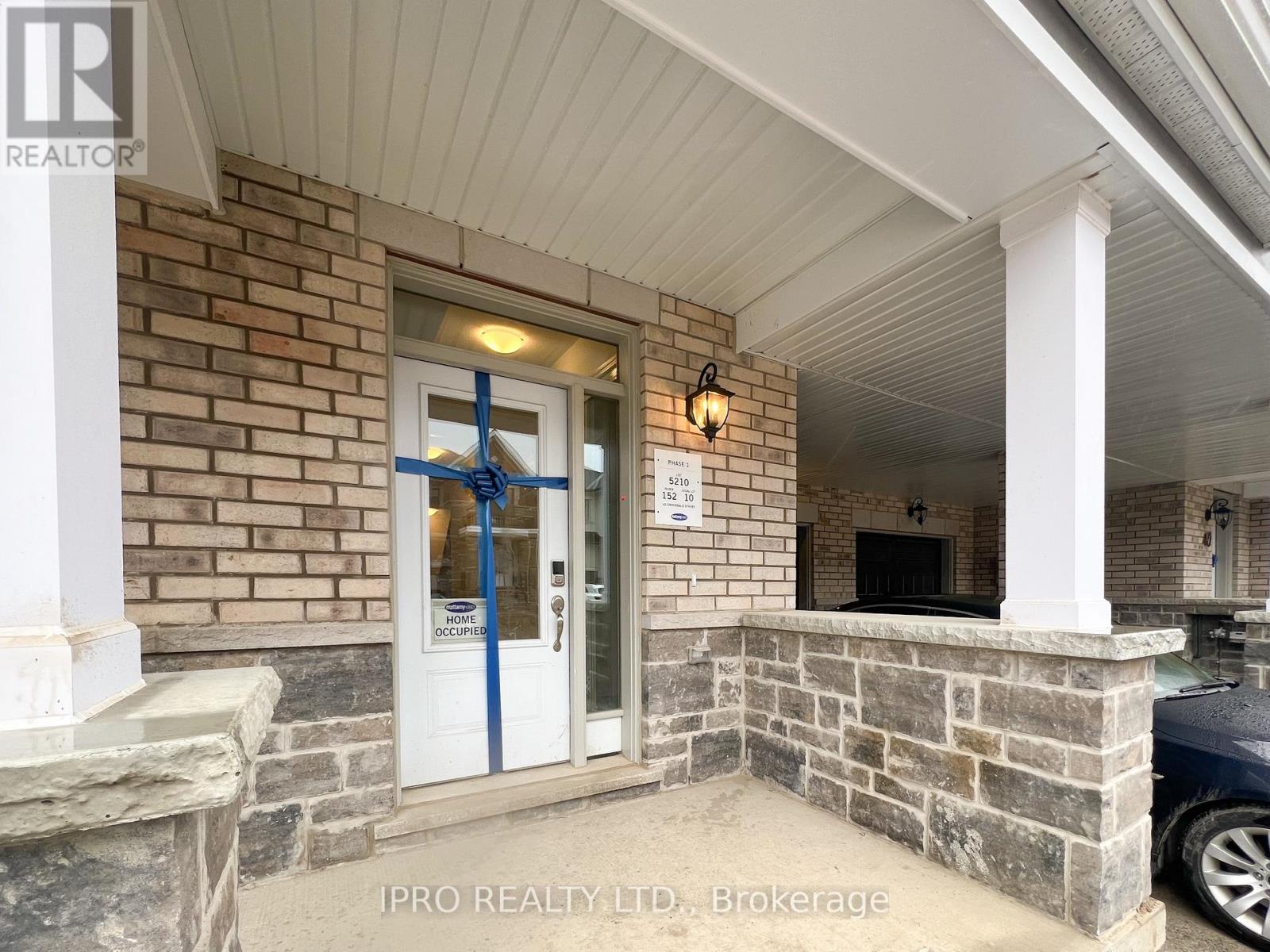 42 Ennerdale Street, Barrie, Ontario  L9J 0Z7 - Photo 3 - S12152307