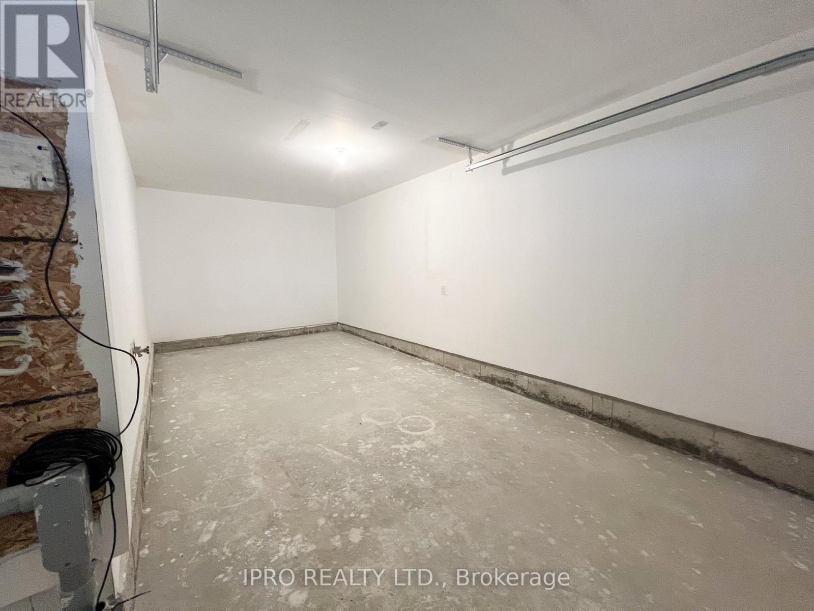 42 Ennerdale Street, Barrie, Ontario  L9J 0Z7 - Photo 7 - S12152307