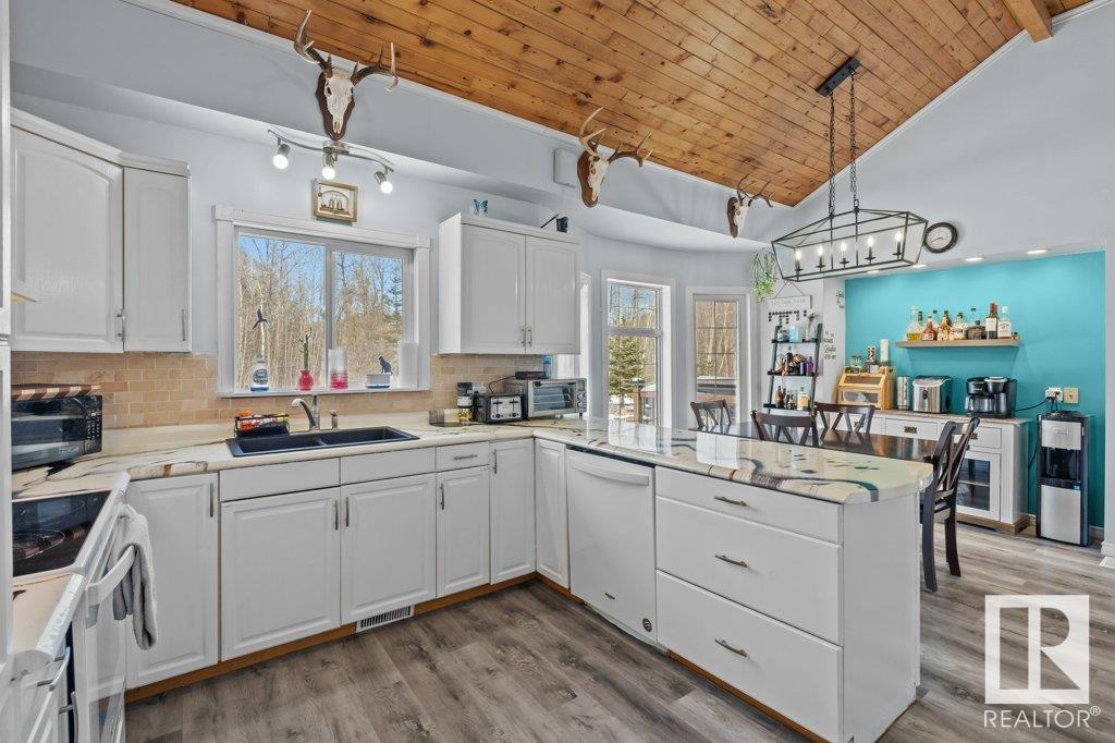 Property at #4 54113 RGE ROAD 13 image 3