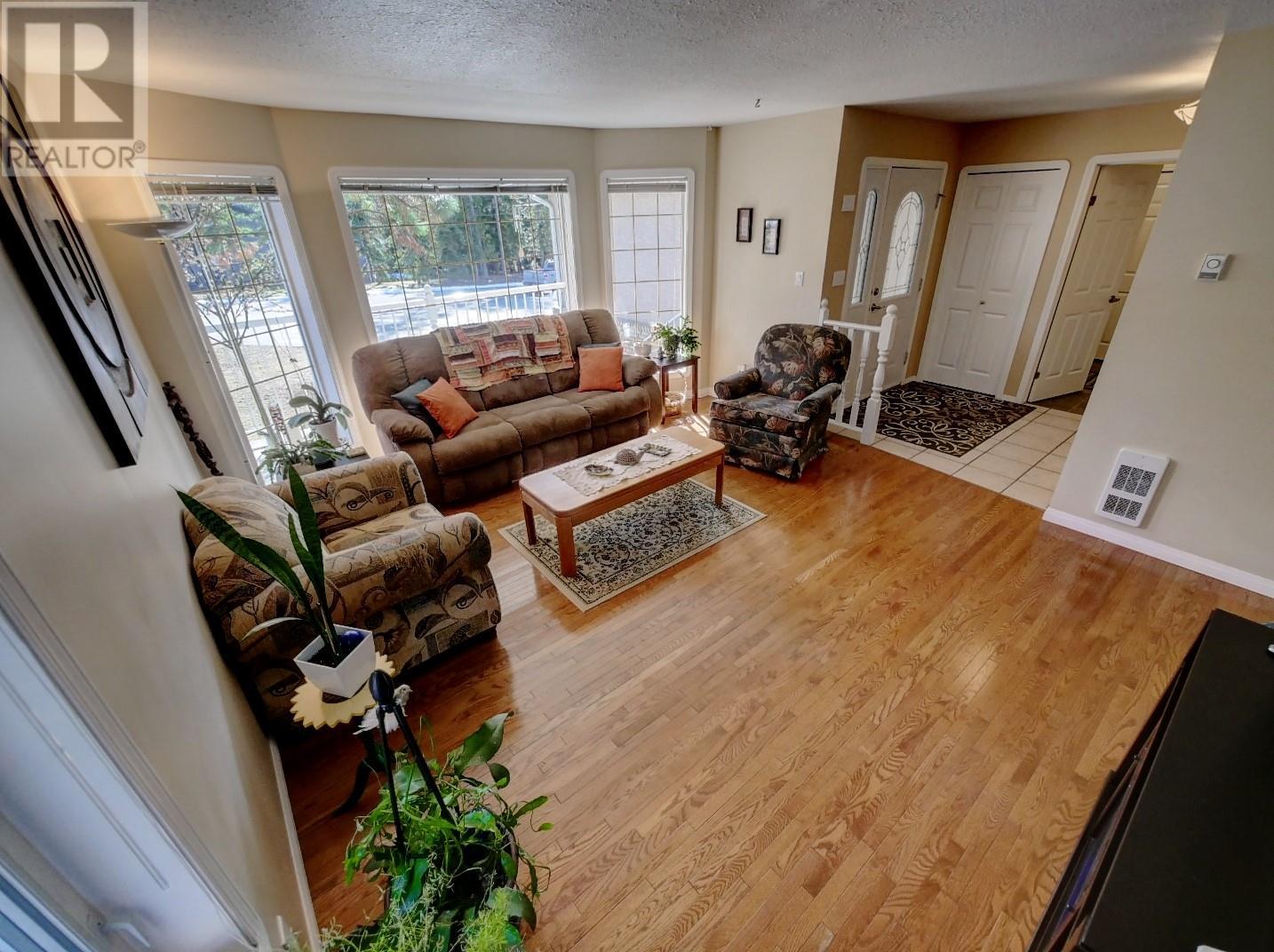 1910 Leaning Tree Road, Lister, British Columbia  V0B 1G2 - Photo 3 - 10338493