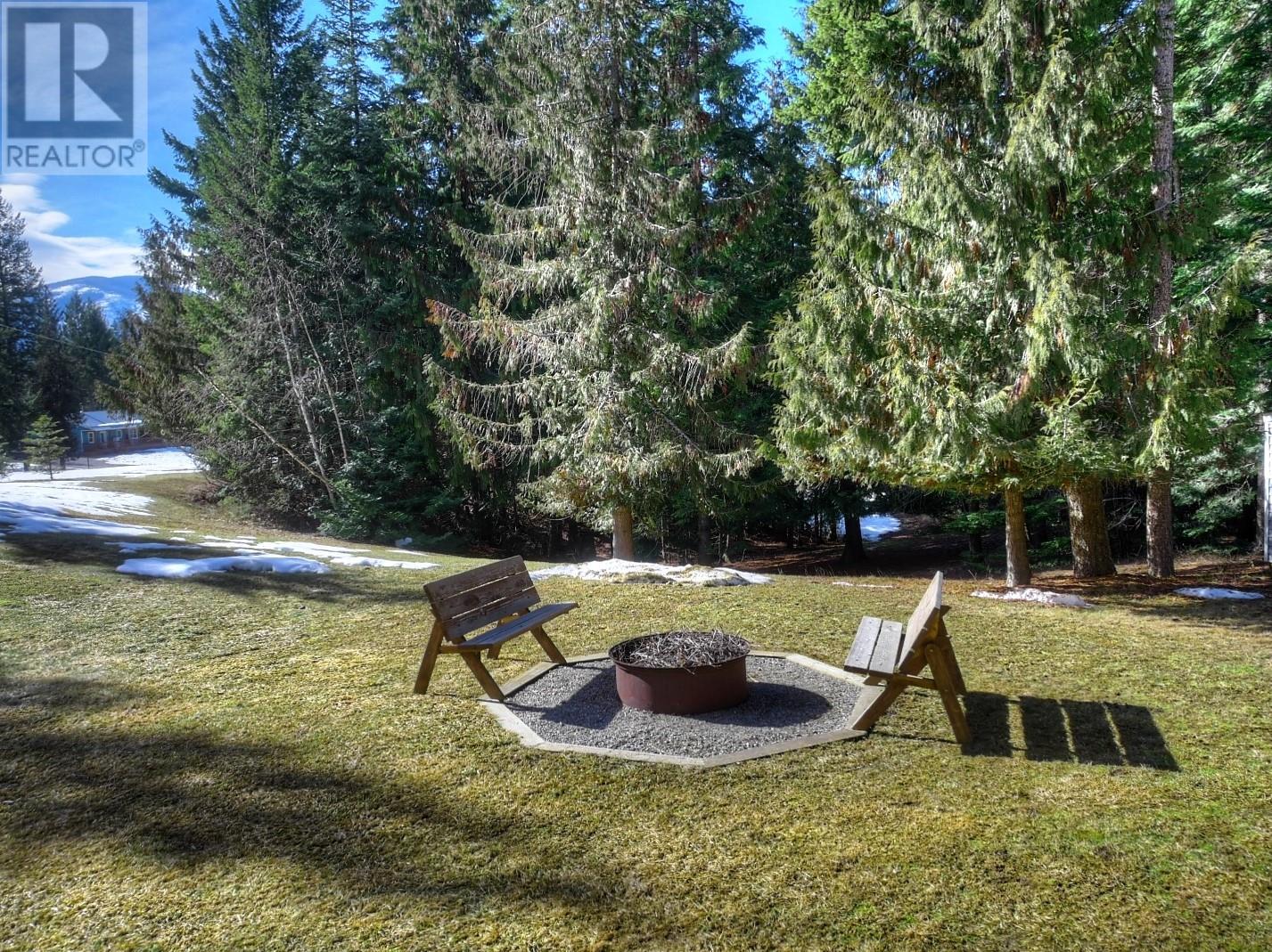1910 Leaning Tree Road, Lister, British Columbia  V0B 1G2 - Photo 10 - 10338493