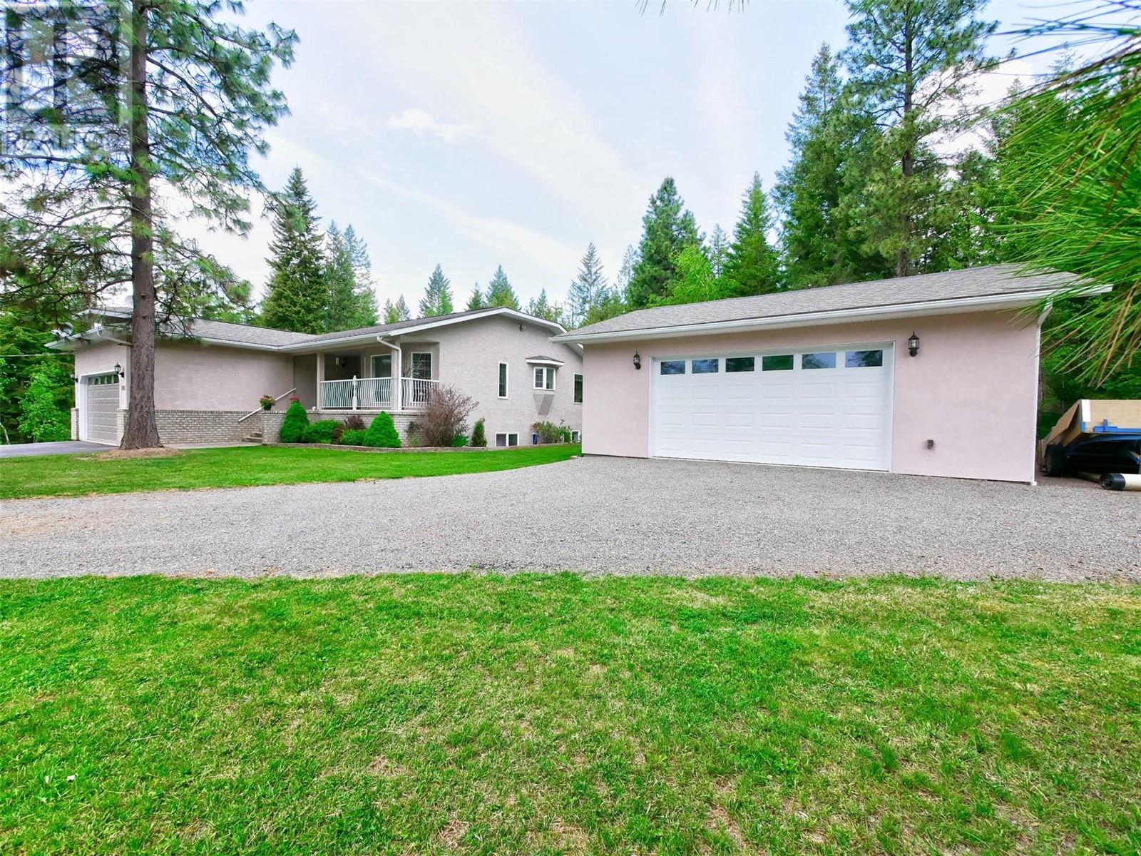 1910 Leaning Tree Road, Lister, British Columbia  V0B 1G2 - Photo 12 - 10338493