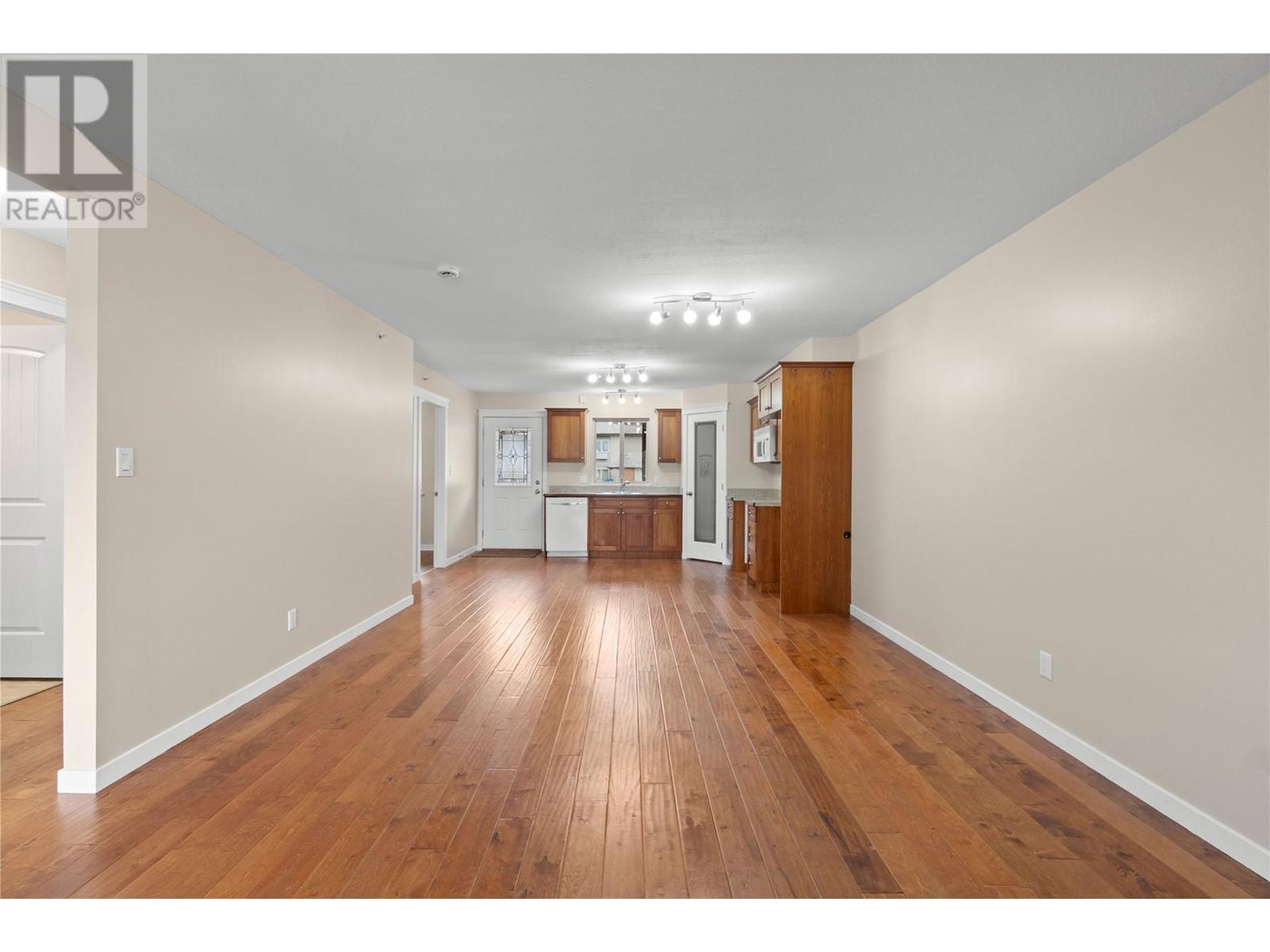 781 2 Street Se Unit# 203, Salmon Arm, British Columbia  V1E 0B9 - Photo 12 - 10340311