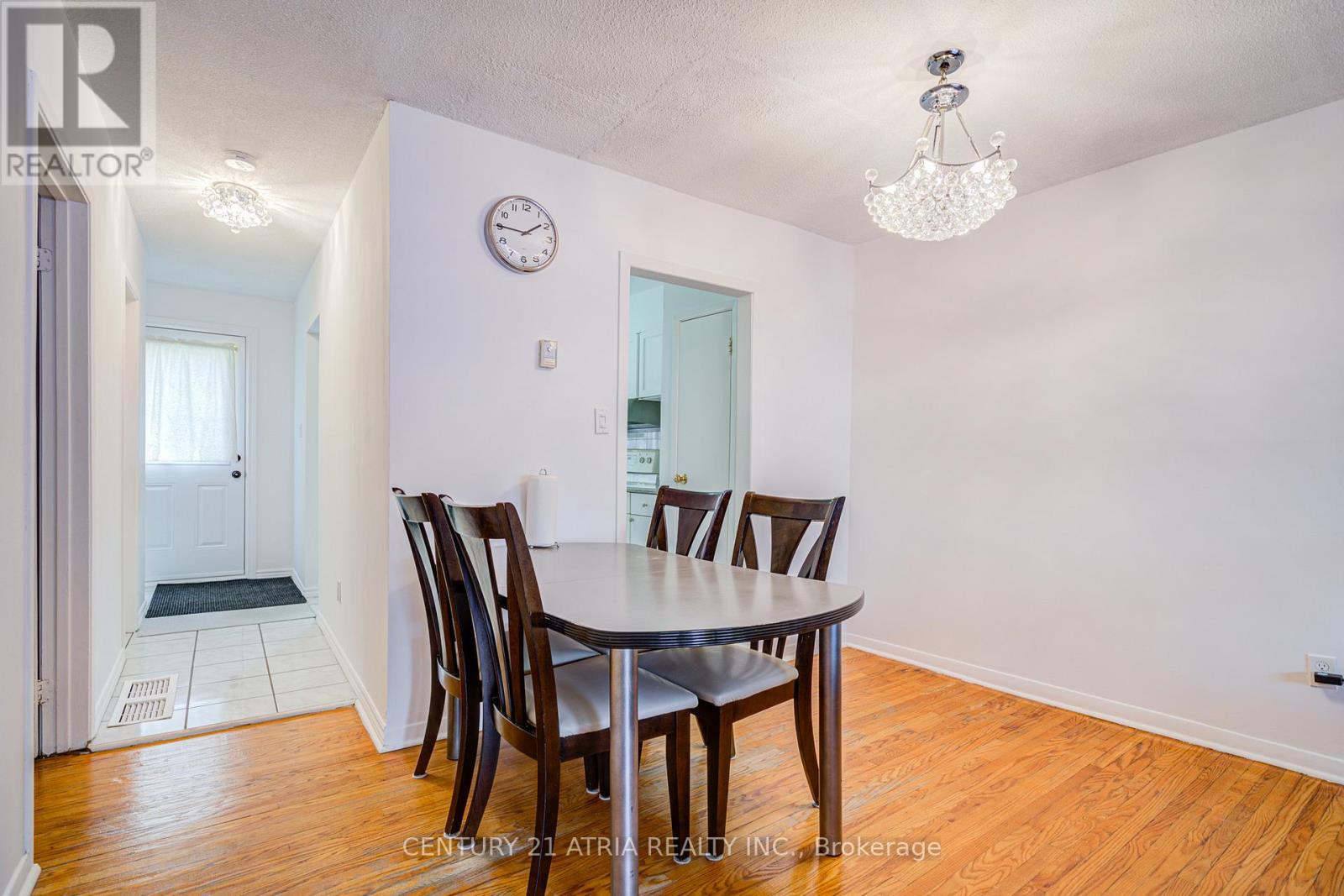 10 - 20 Grandravine Drive, Toronto, Ontario  M3J 1B1 - Photo 11 - W12152294