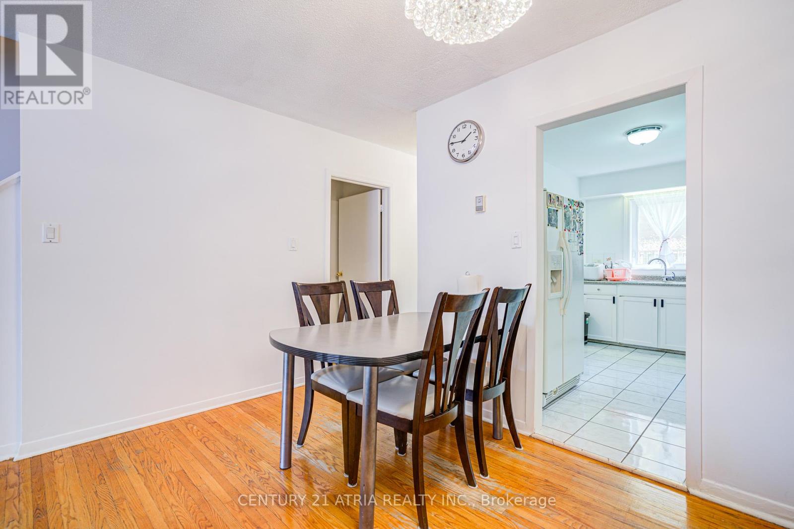 10 - 20 Grandravine Drive, Toronto, Ontario  M3J 1B1 - Photo 13 - W12152294