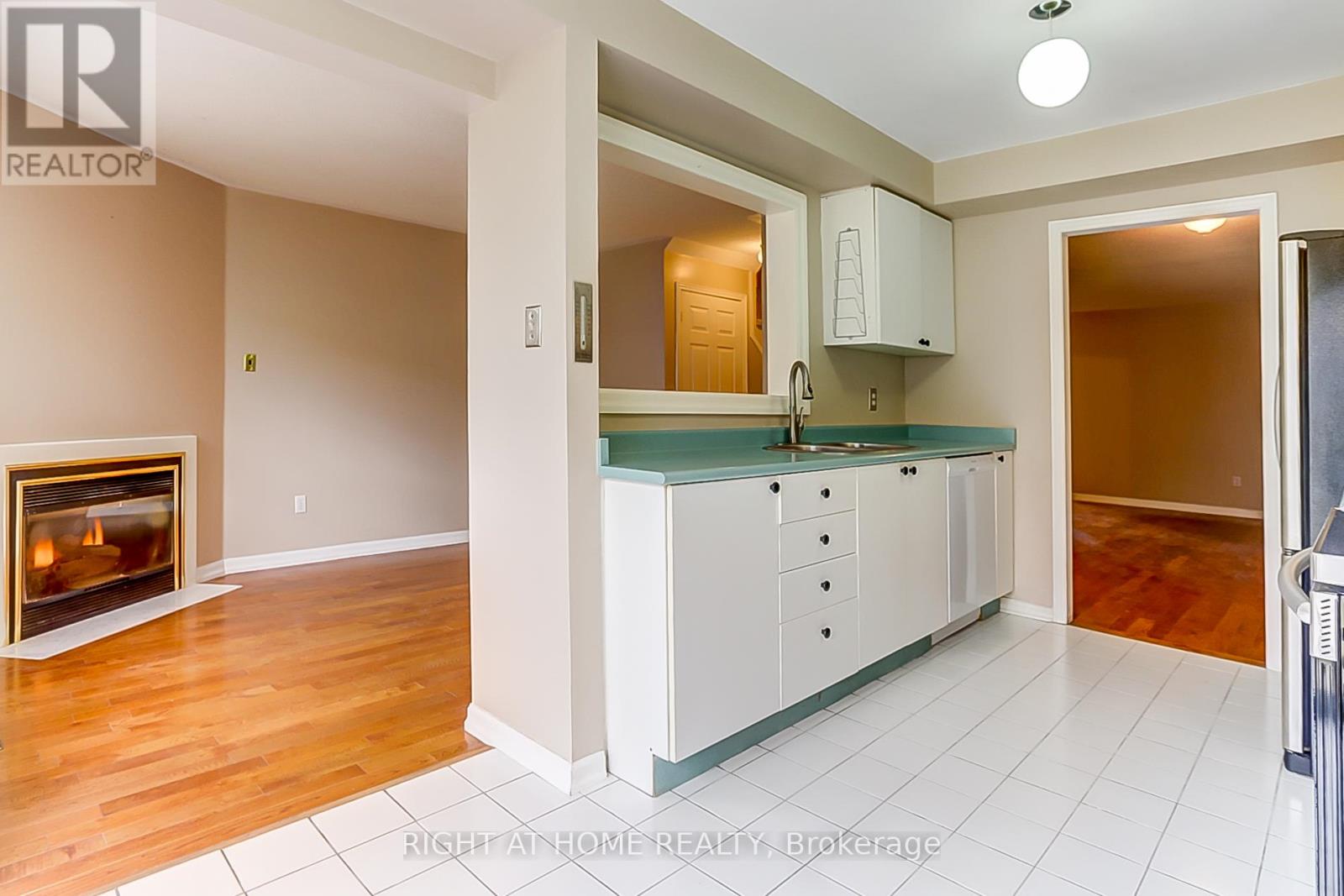 68 - 2550 Thomas Street, Mississauga, Ontario  L5M 5N8 - Photo 9 - W12152312