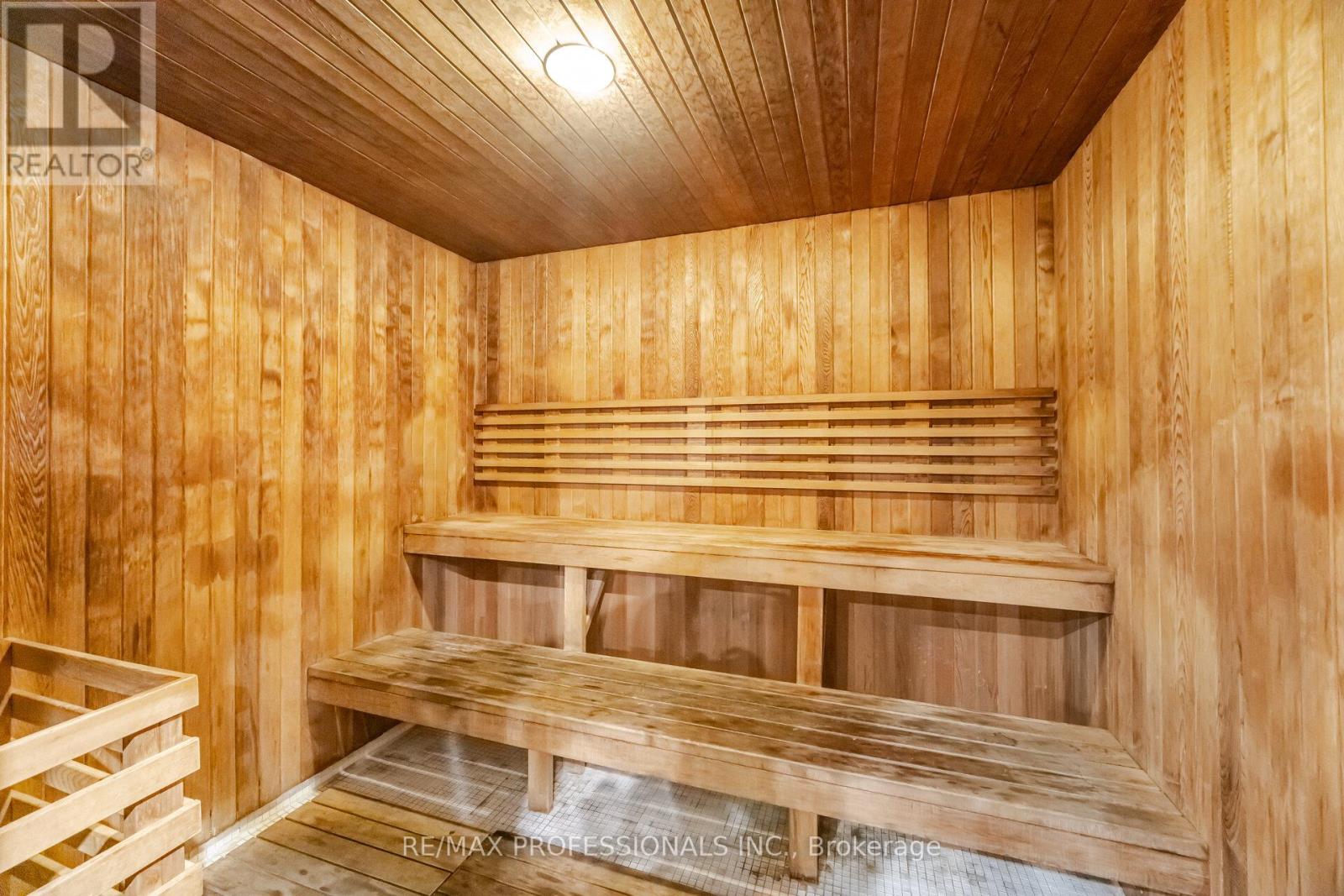 2302 - 155 Legion Road N, Toronto (Mimico), Ontario  M8Y 0A7 - Photo 33 - W12152318