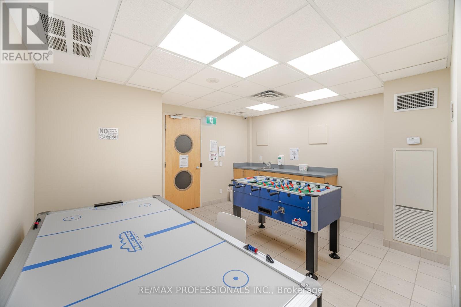 2302 - 155 Legion Road N, Toronto, Ontario  M8Y 0A7 - Photo 49 - W12152318