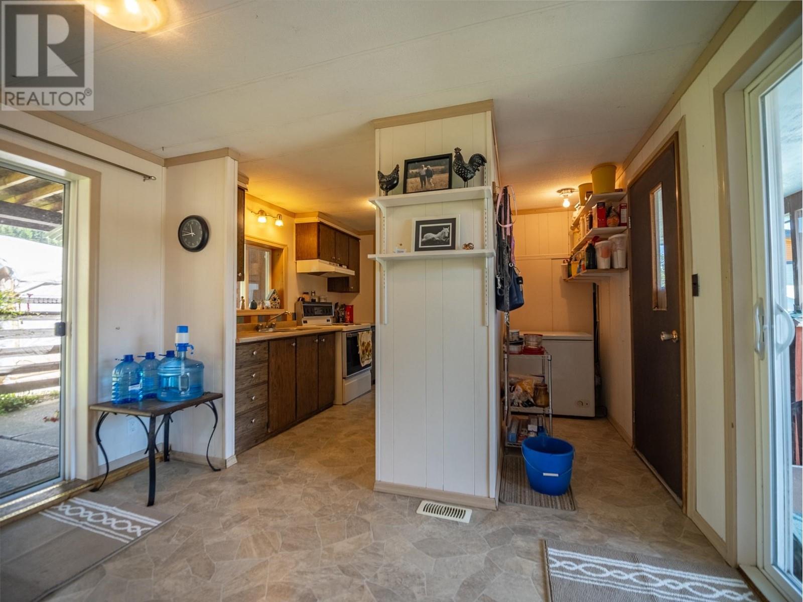 3152 Holbrook Road, Kamloops, British Columbia  V0E 3E1 - Photo 12 - 10348102