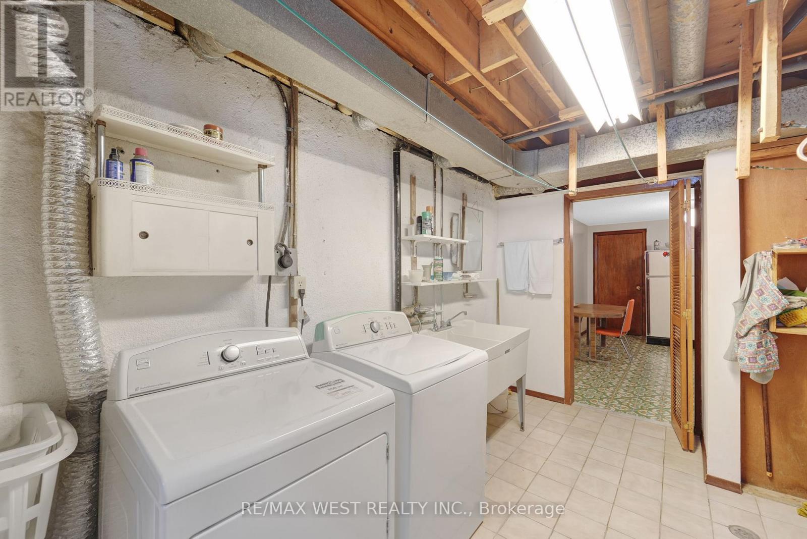 40 Windsor Road, Toronto, Ontario  M9R 3G4 - Photo 31 - W12149968