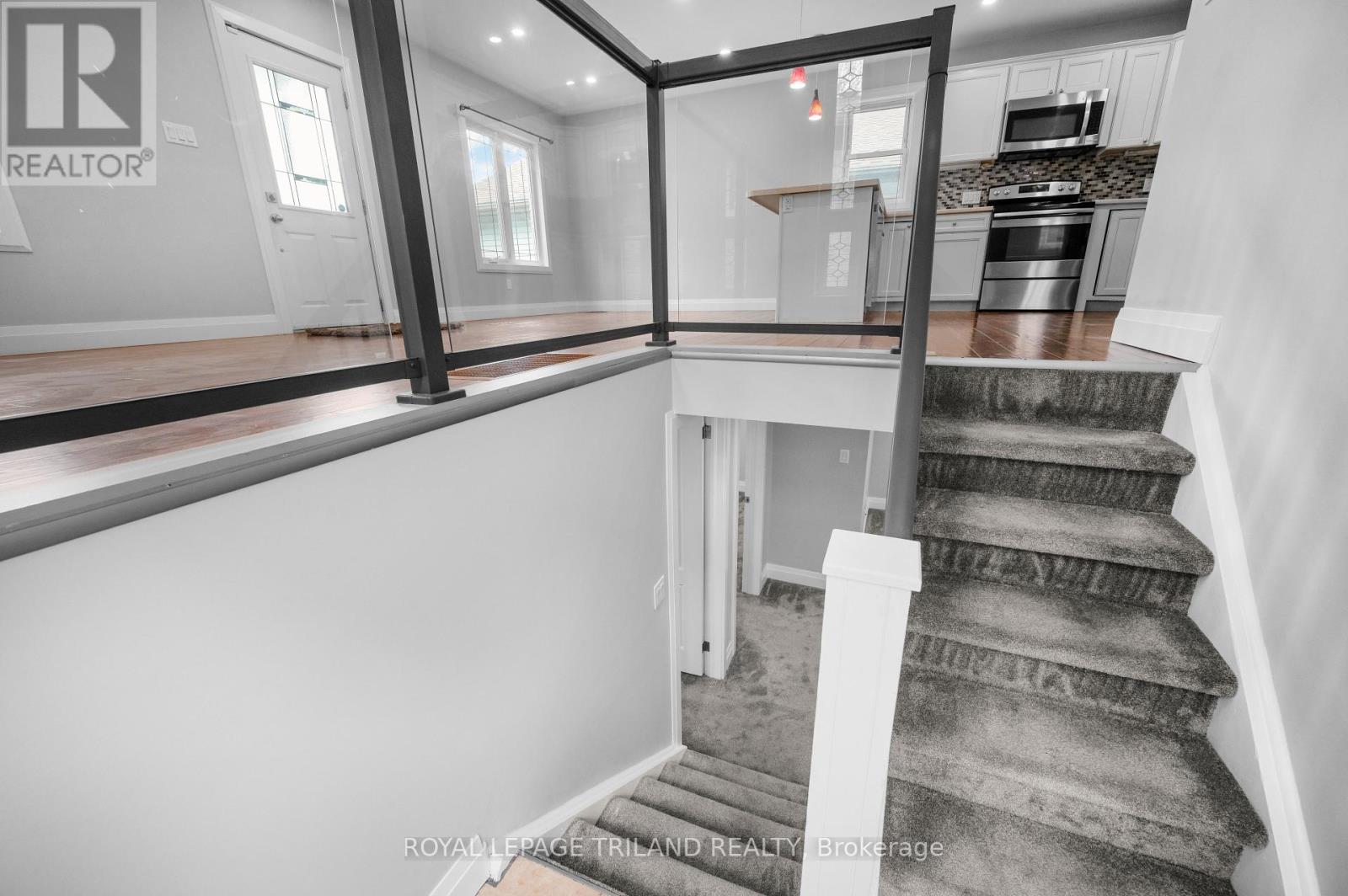 69 Emery Street W, London South (South E), Ontario  N6J 1R9 - Photo 22 - X12152395