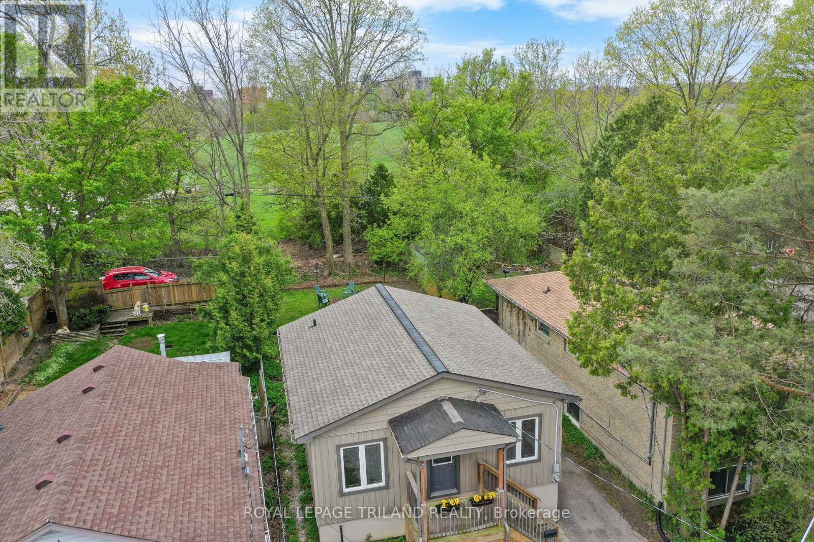 Photo 5 of 39 for 69 Emery Street W