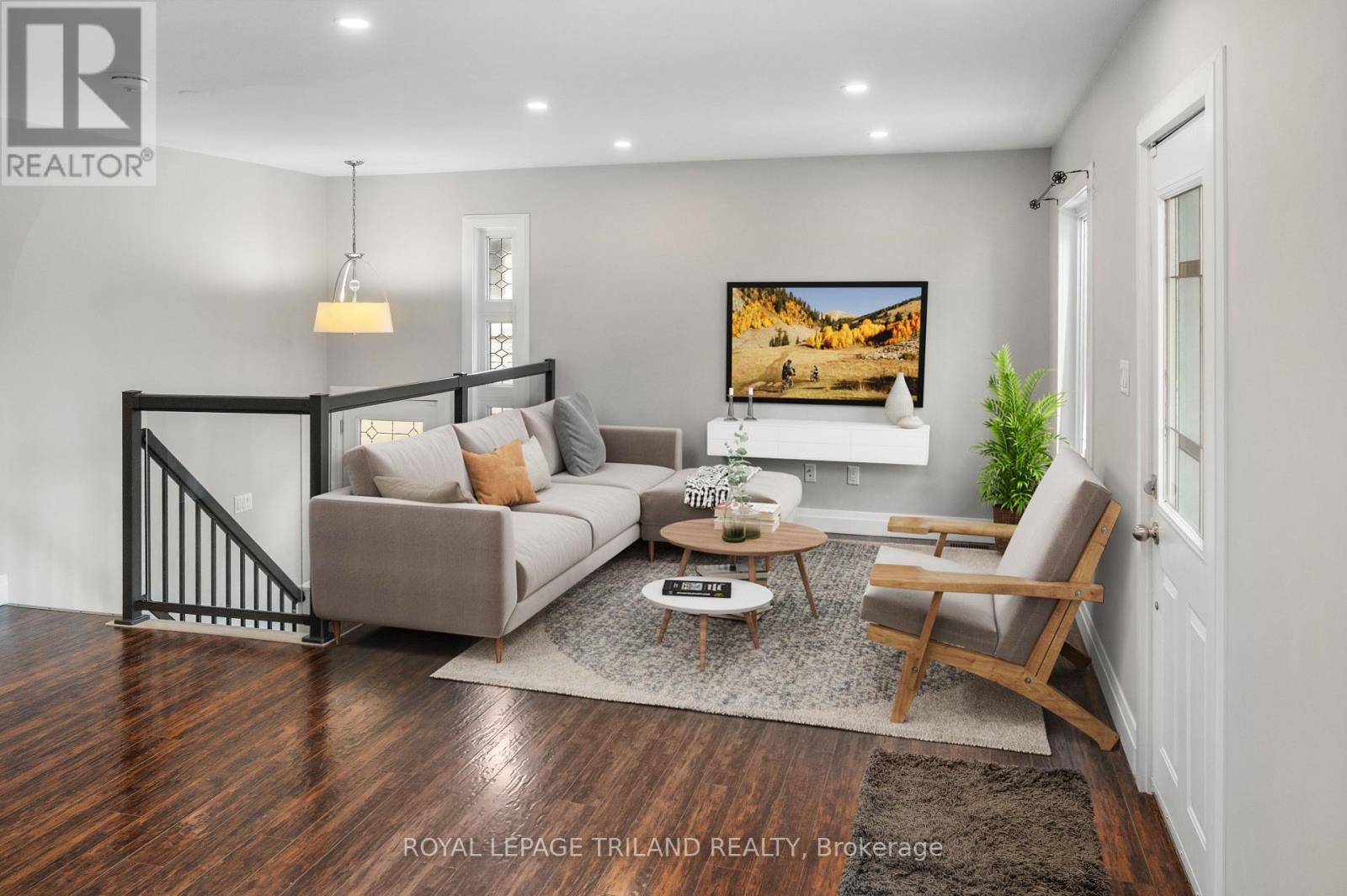 Photo 9 of 39 for 69 Emery Street W
