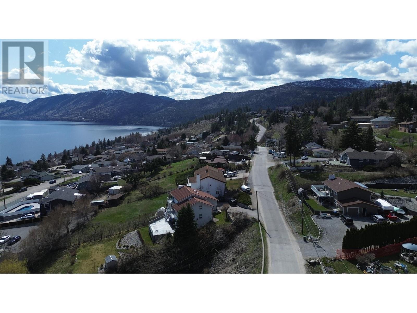 6040 Ellison Avenue, Peachland, British Columbia  V0H 1X4 - Photo 3 - 10348081