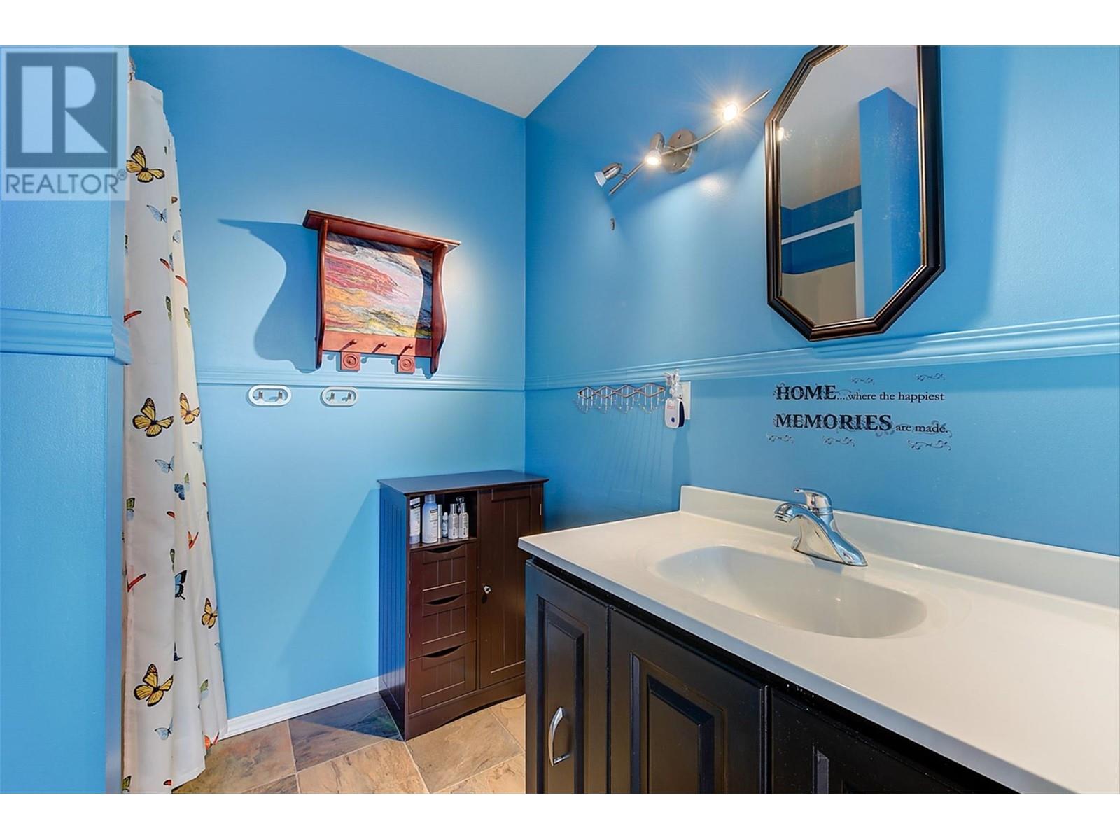 6040 Ellison Avenue, Peachland, British Columbia  V0H 1X4 - Photo 31 - 10348081