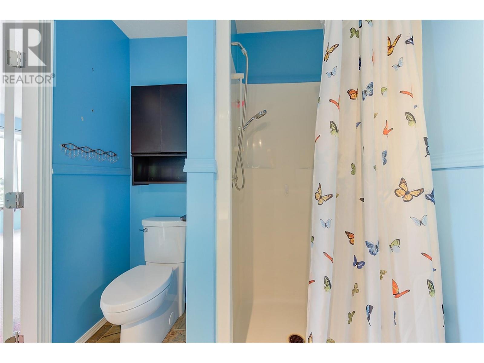 6040 Ellison Avenue, Peachland, British Columbia  V0H 1X4 - Photo 32 - 10348081