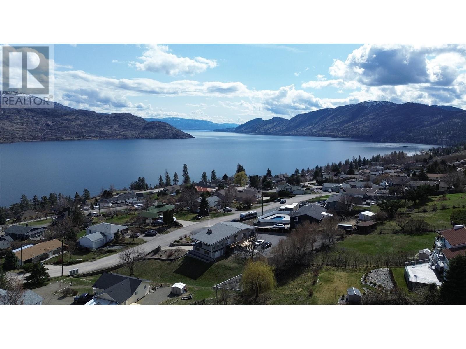 6040 Ellison Avenue, Peachland, British Columbia  V0H 1X4 - Photo 4 - 10348081