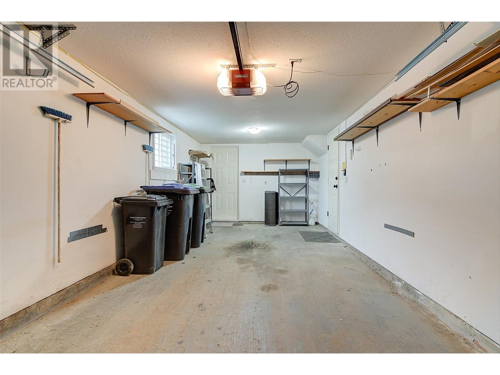 6040 Ellison Avenue, Peachland, British Columbia  V0H 1X4 - Photo 44 - 10348081