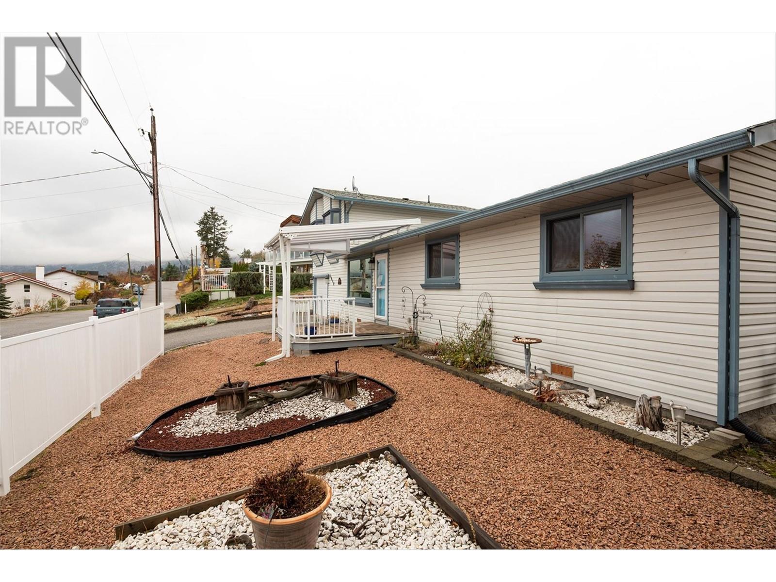 6040 Ellison Avenue, Peachland, British Columbia  V0H 1X4 - Photo 63 - 10348081