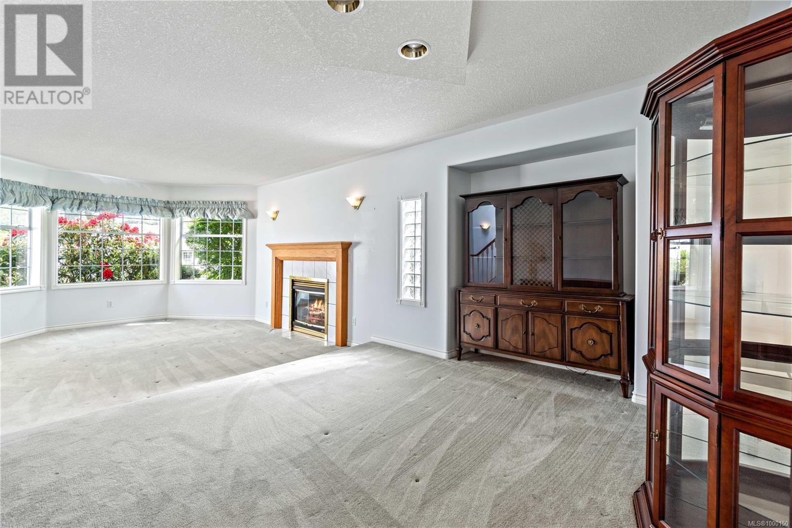 Property at 6193 Waterbury Rd image 1