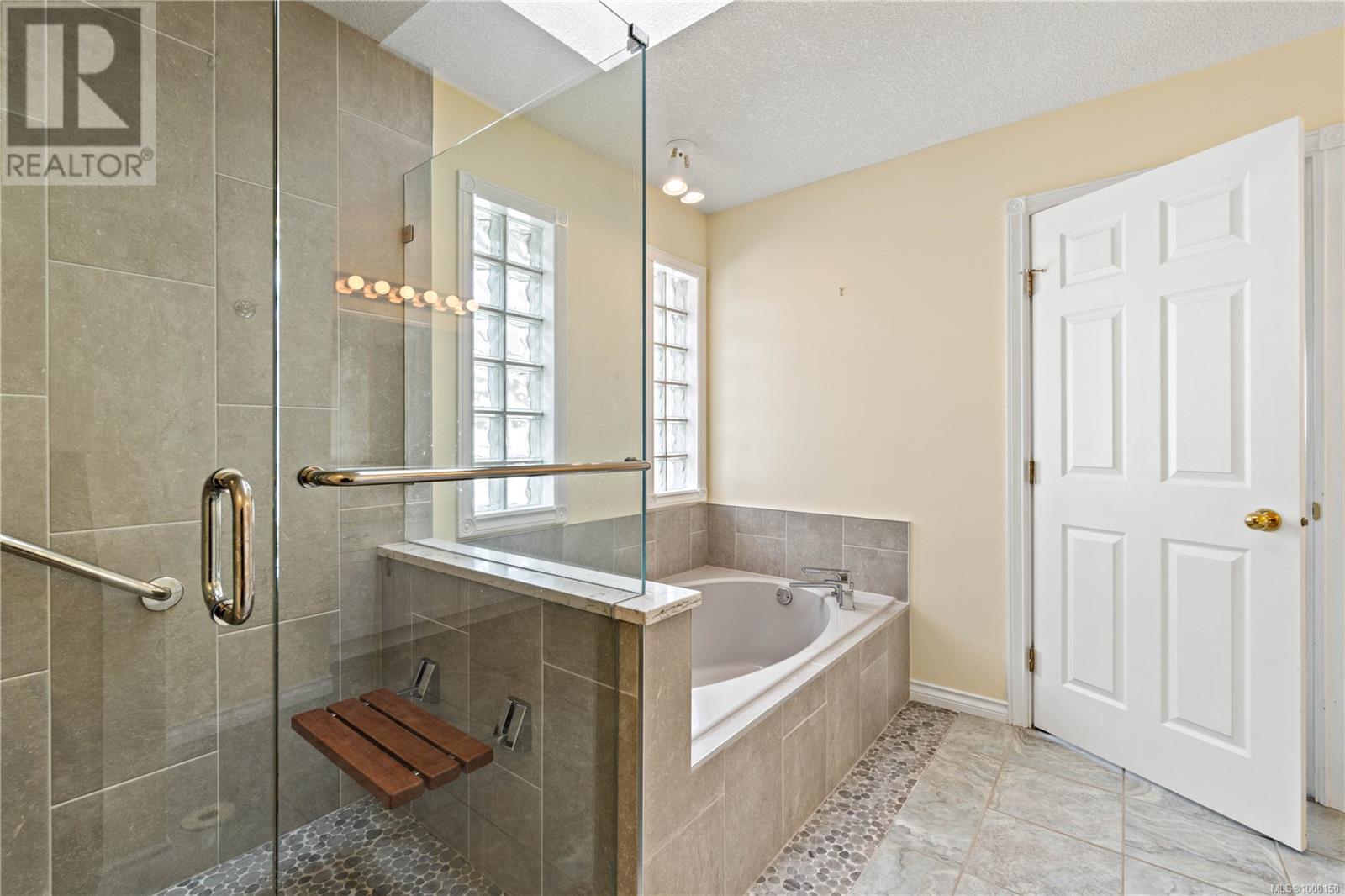 6193 Waterbury Rd, Nanaimo, British Columbia  V9V 1L2 - Photo 37 - 1000150