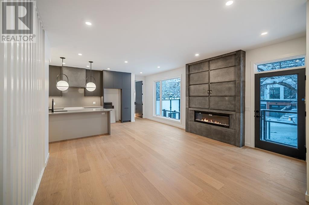 Property at 1402 22 Avenue NW image 5