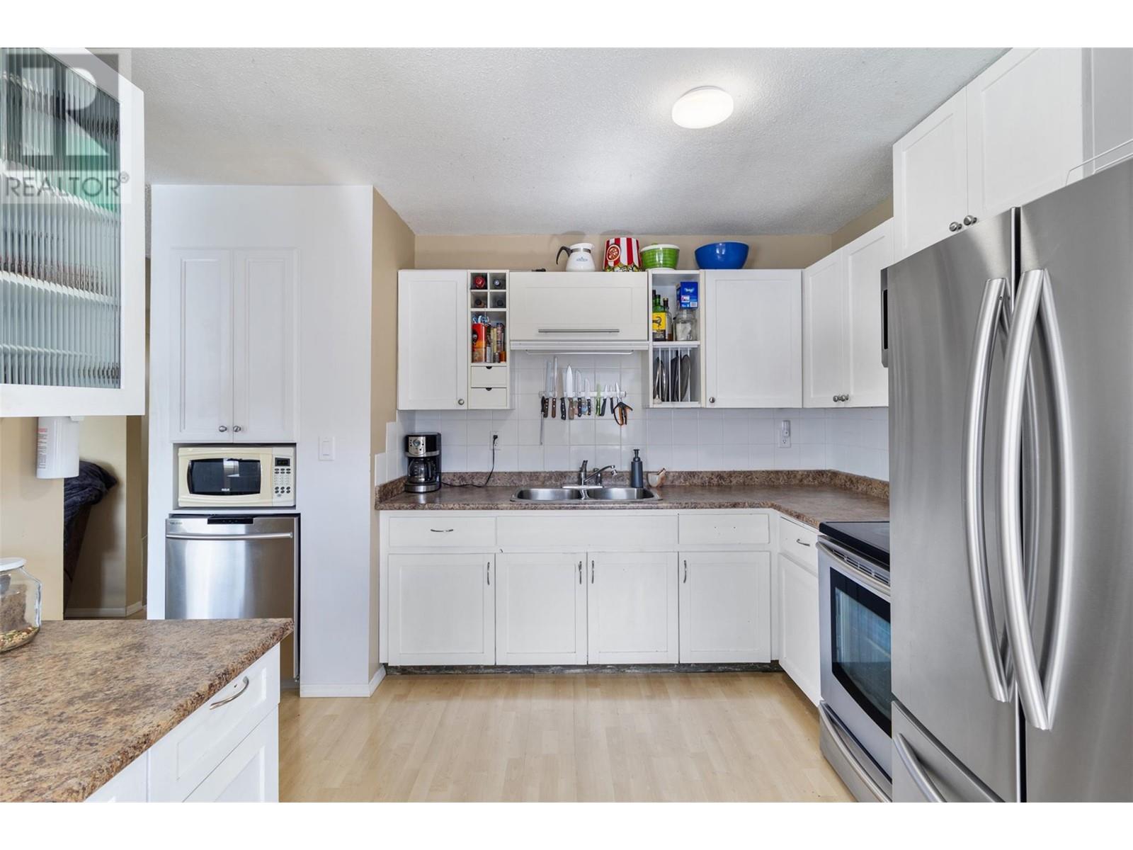 800 Valhalla Drive Drive Unit# 80, Kamloops, British Columbia  V2H 1T7 - Photo 28 - 10346106