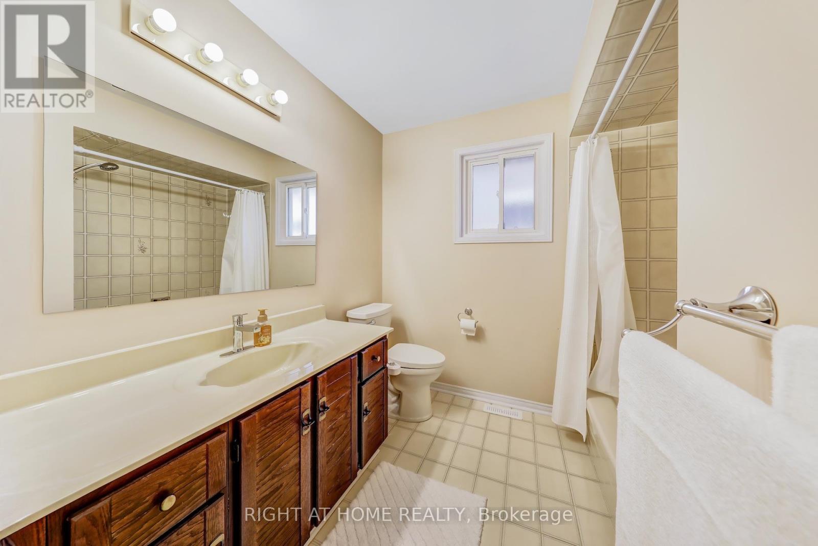 4341 Idlewilde Crescent, Mississauga, Ontario  L5M 4E2 - Photo 37 - W12132538