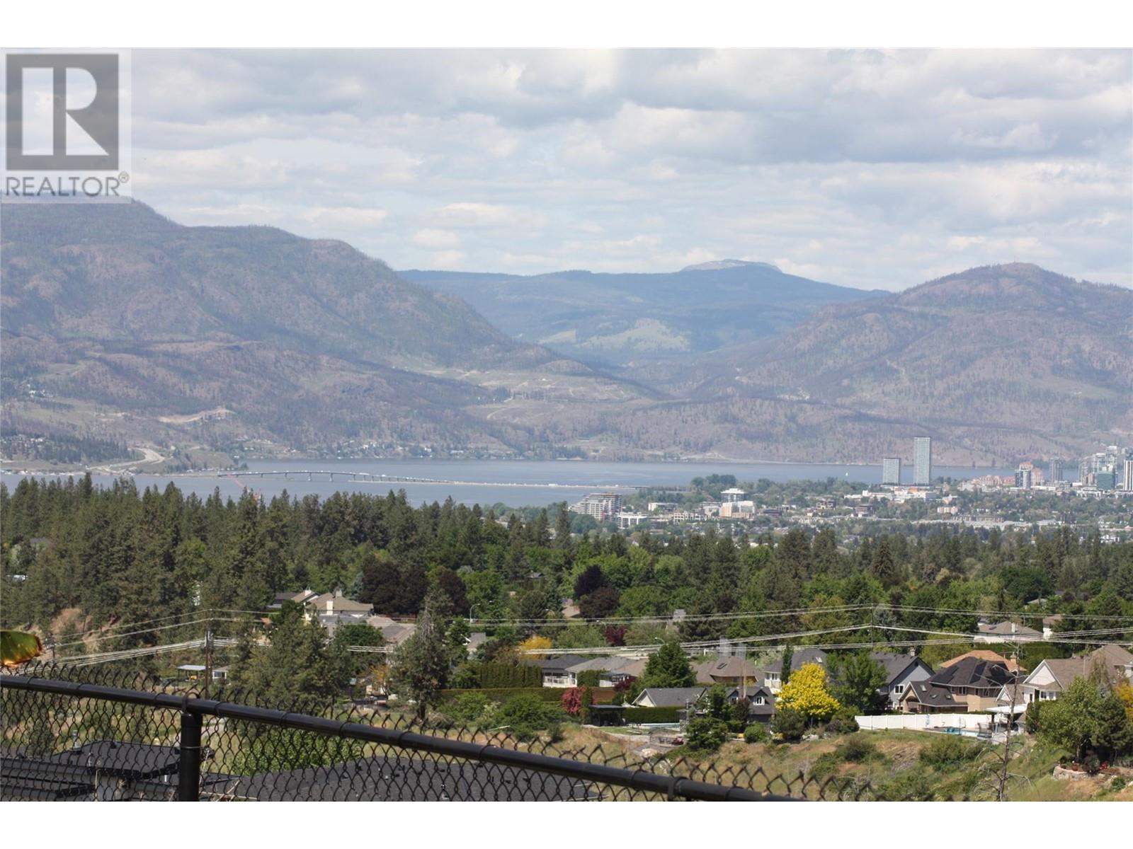1612 Vincent Place Kelowna Photo 14