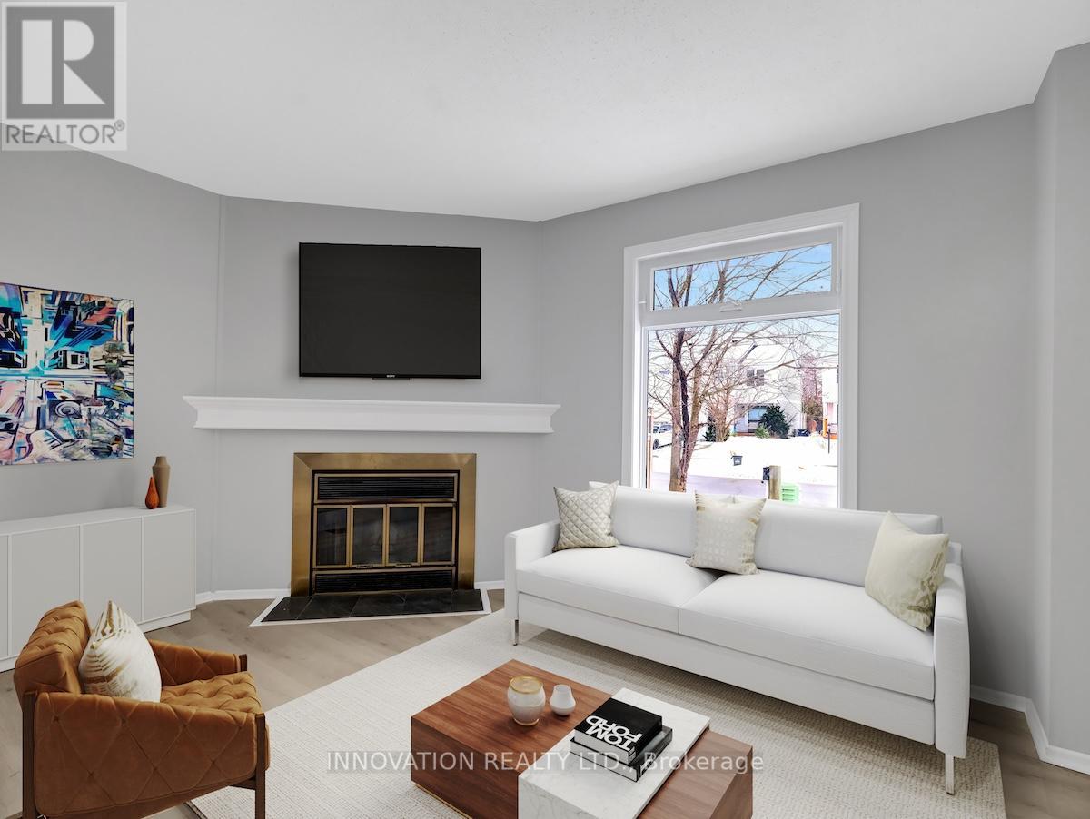 2 Chickasaw Crescent, Ottawa, Ontario  K2M 1M3 - Photo 8 - X12118152
